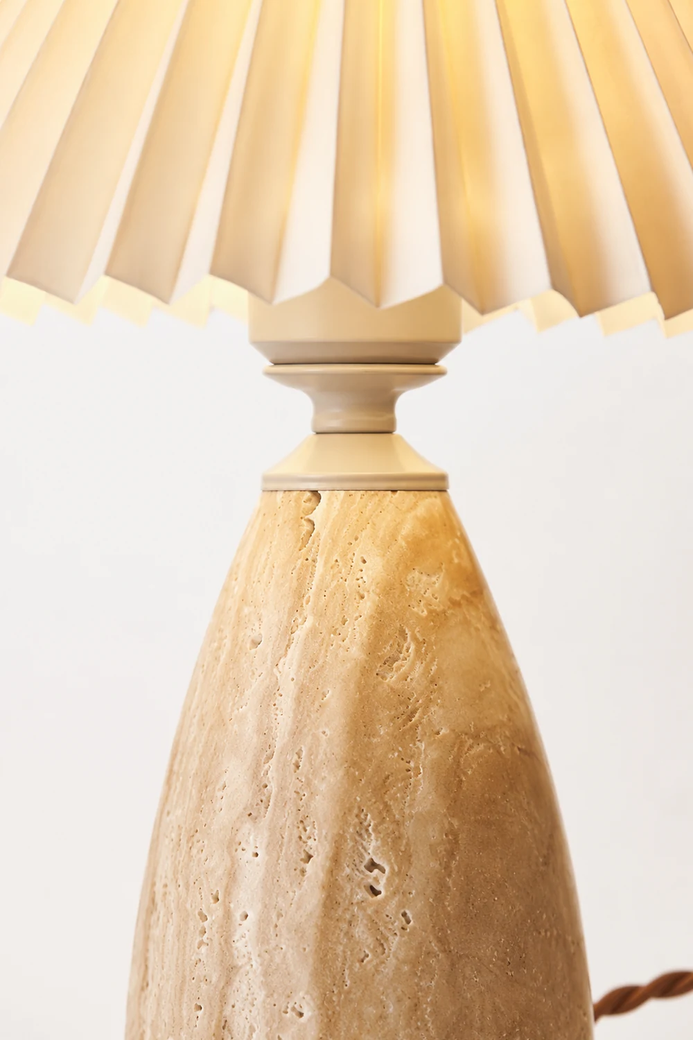 Gusnow Table Lamp - Lumpaz