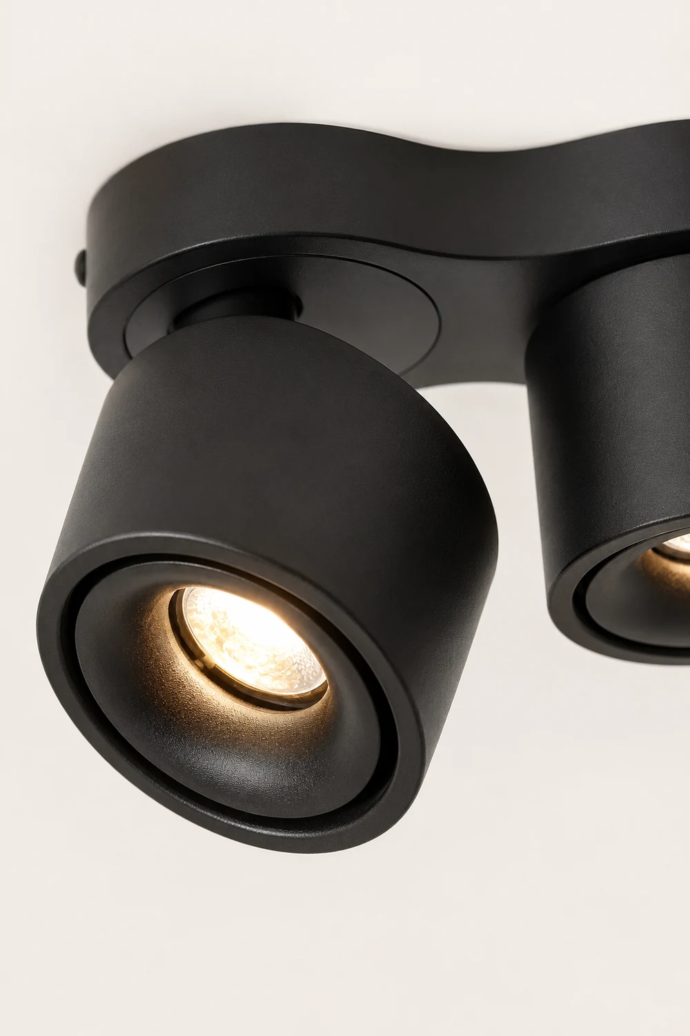 Three-heads Rotating Folding Ceiling Lamp - Lumpaz