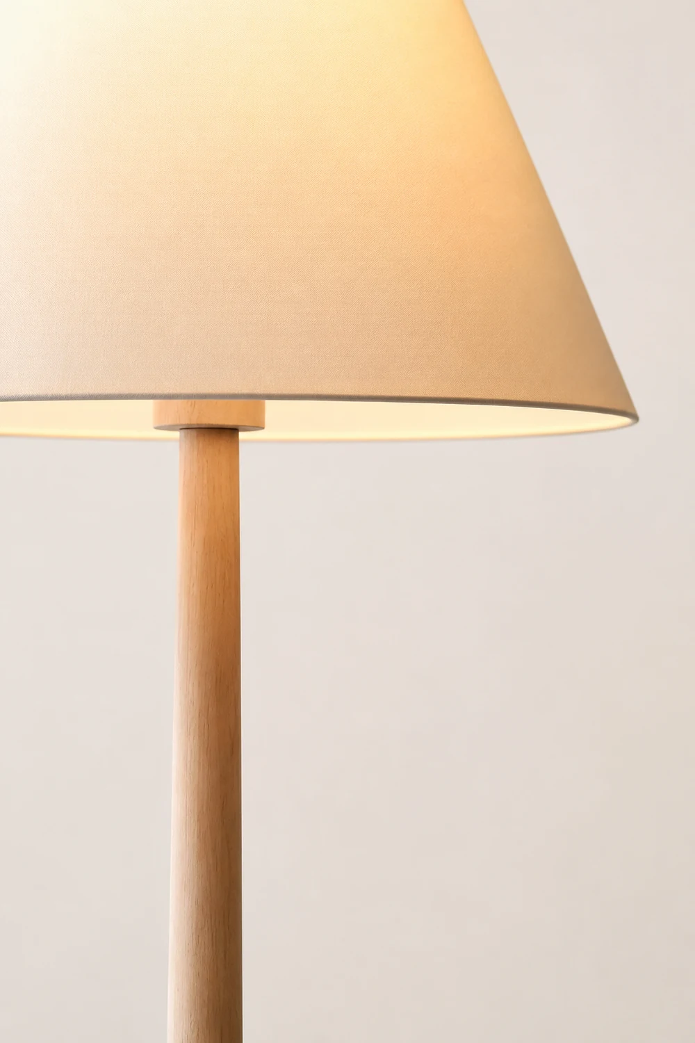 Final Strike Floor Lamp - Lumpaz