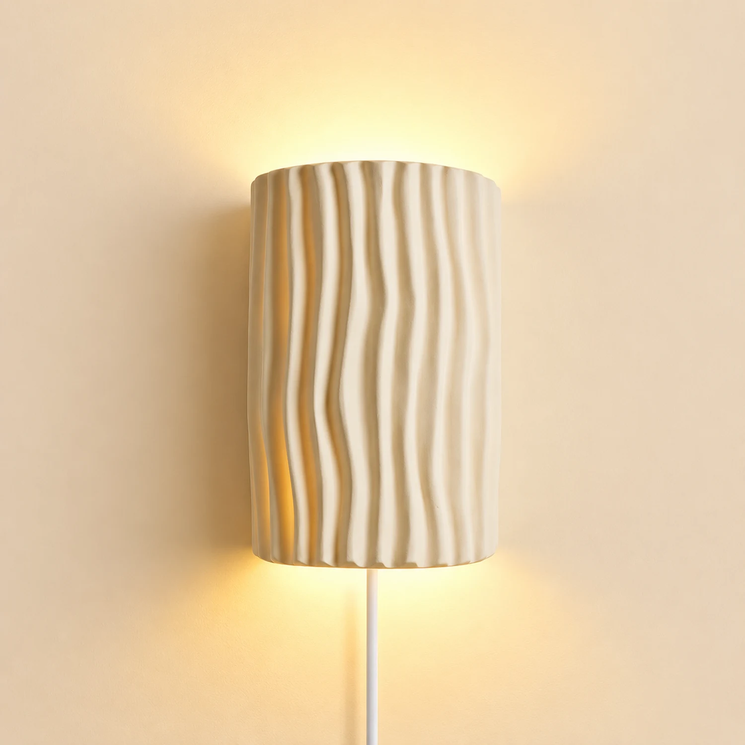 Pleated Resin Plug In Wall Lamp - Lumpaz