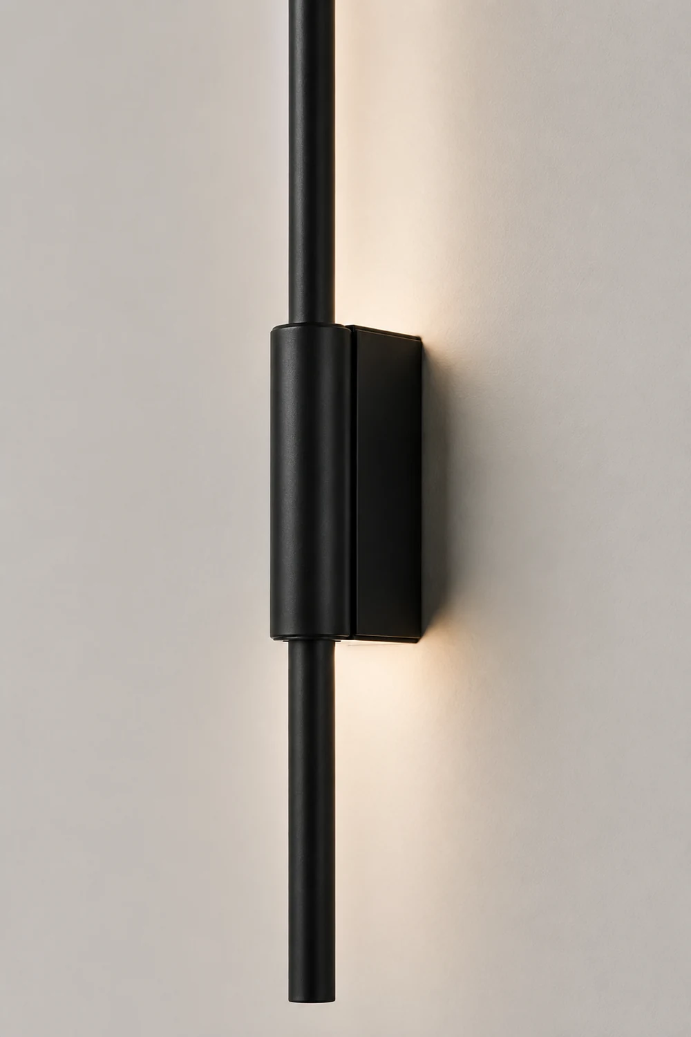 Leon Linear Wall Light - Lumpaz