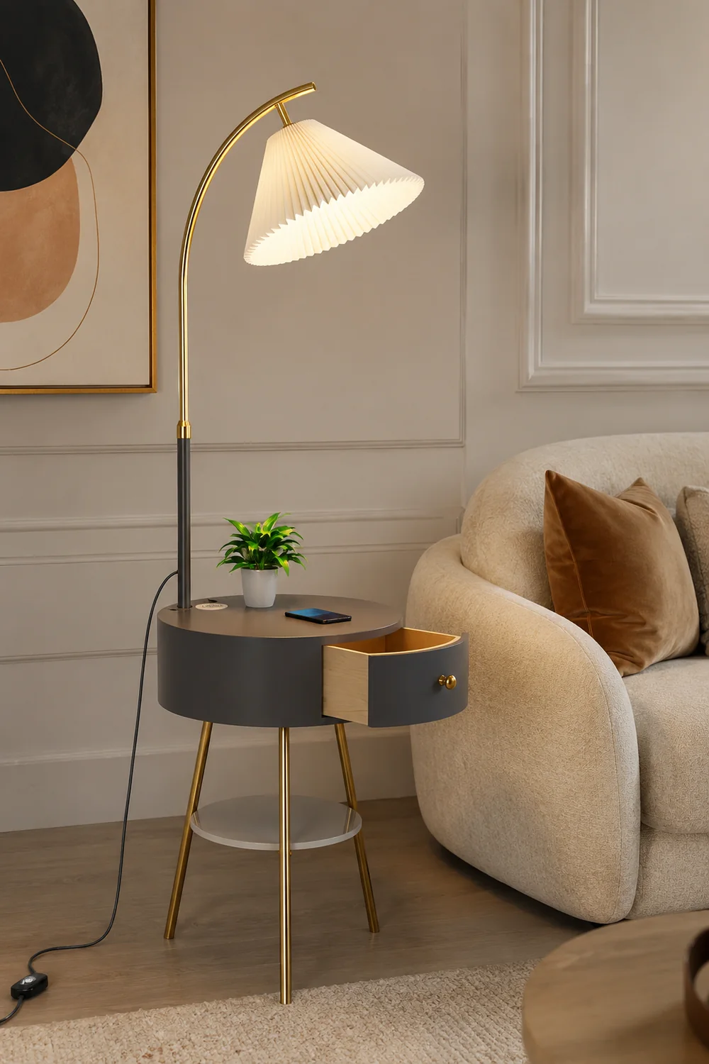 Pleated Arc Floor Light - Lumpaz