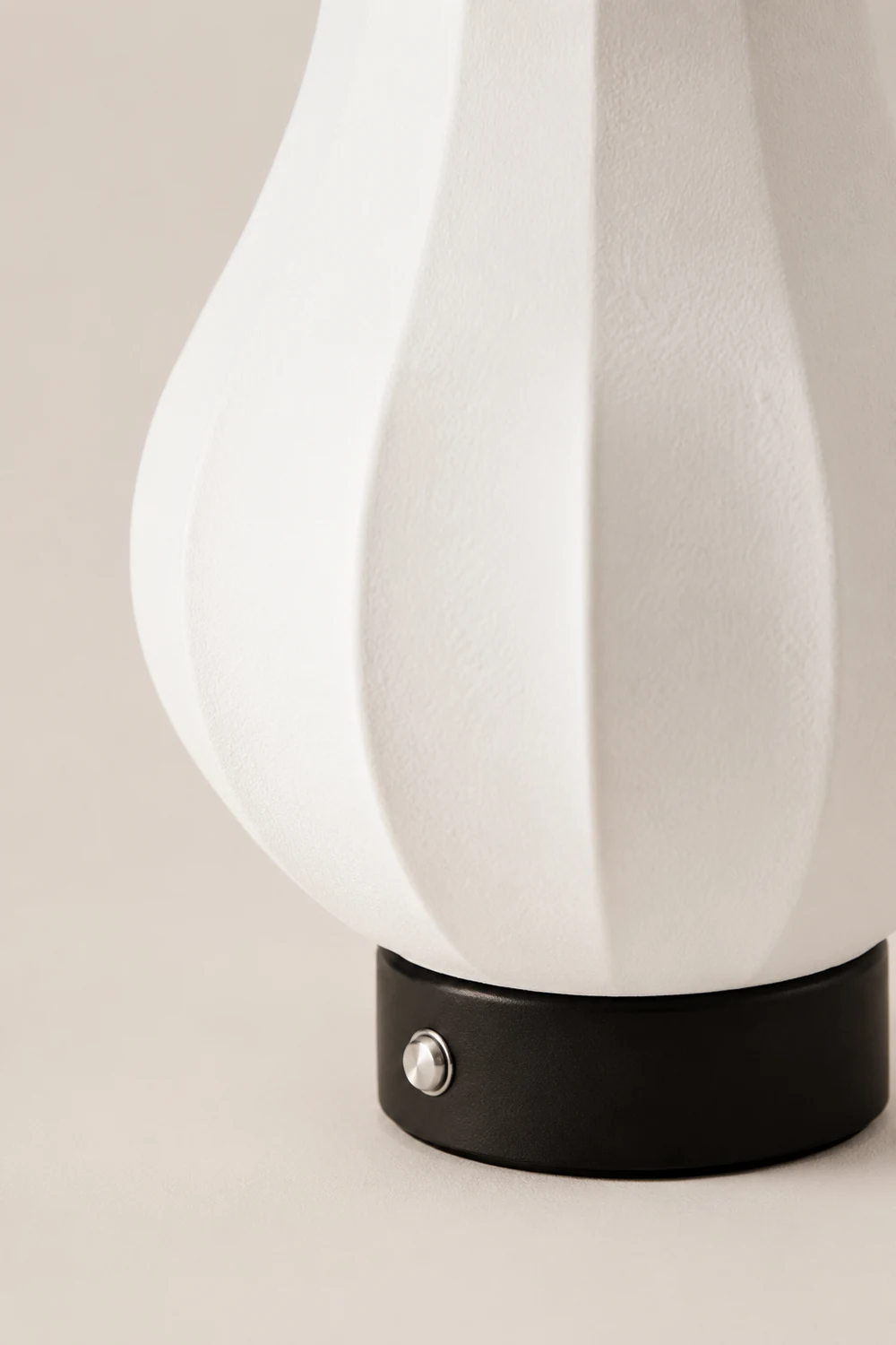 Pear Built-in Battery Table Lamp - Lumpaz