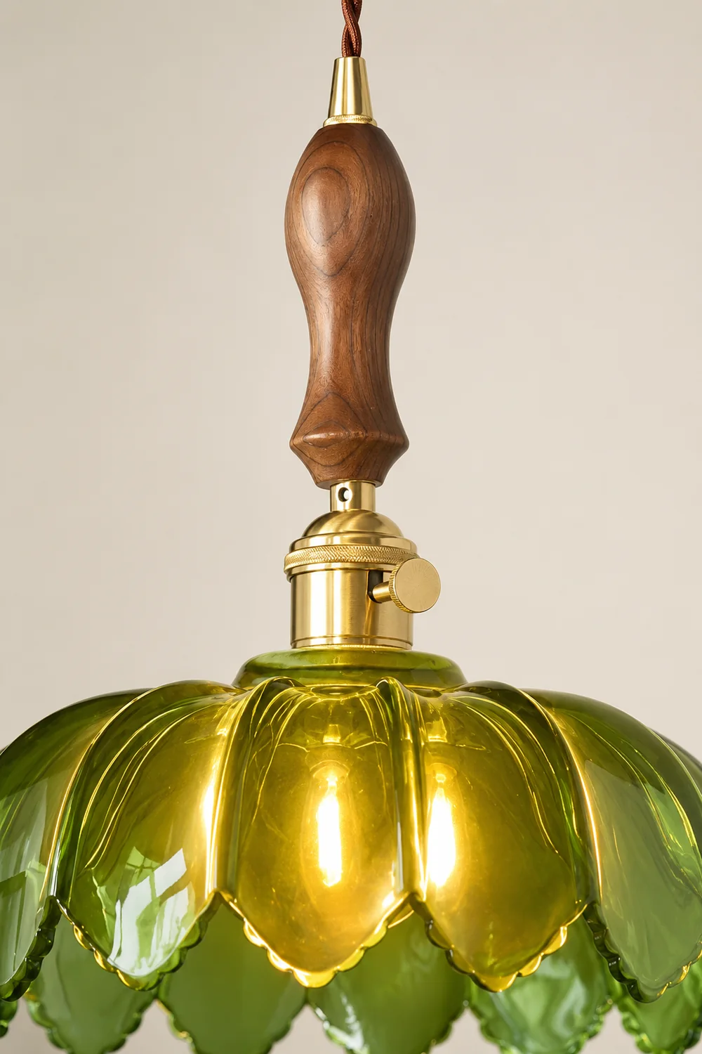 Lila Petal Pendant Lamp - Lumpaz