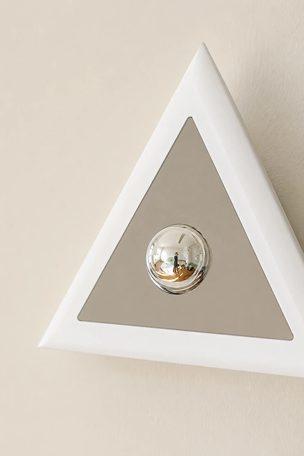Prism Triangle Wall Lamp - Lumpaz