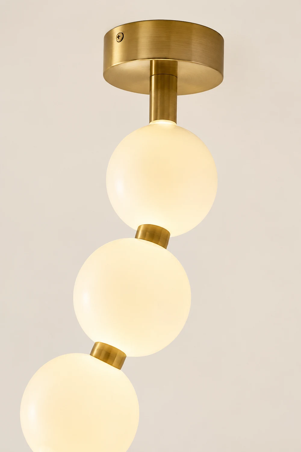 Pearl Necklace Balls Chandelier - Lumpaz