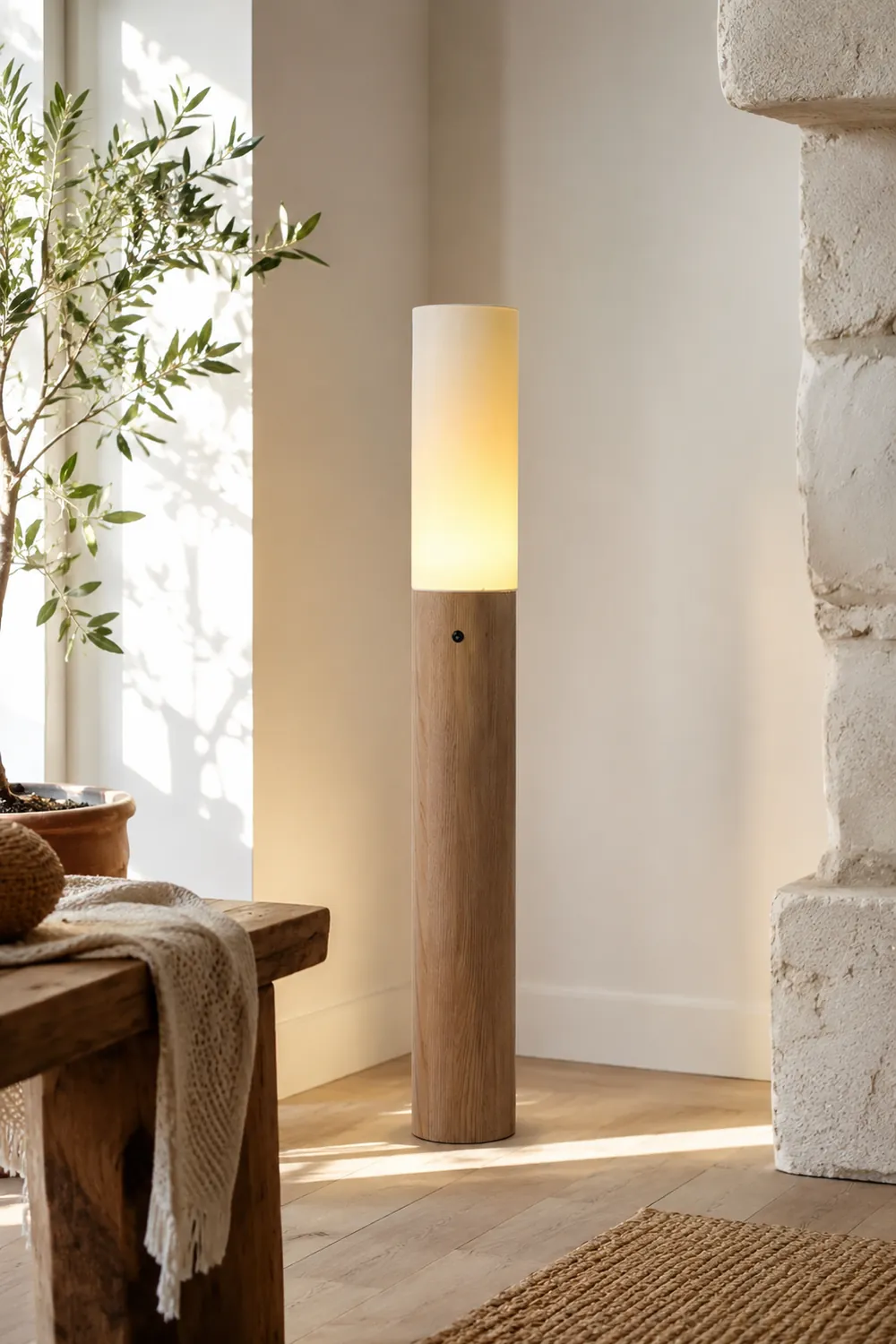 Timber Column Floor Lamp - Lumpaz