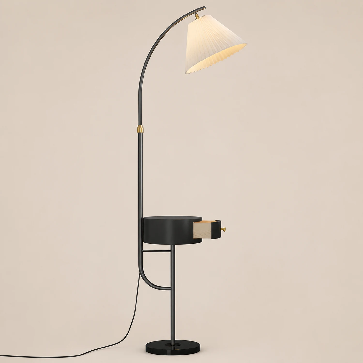 Pleated Arc Floor Light - Lumpaz