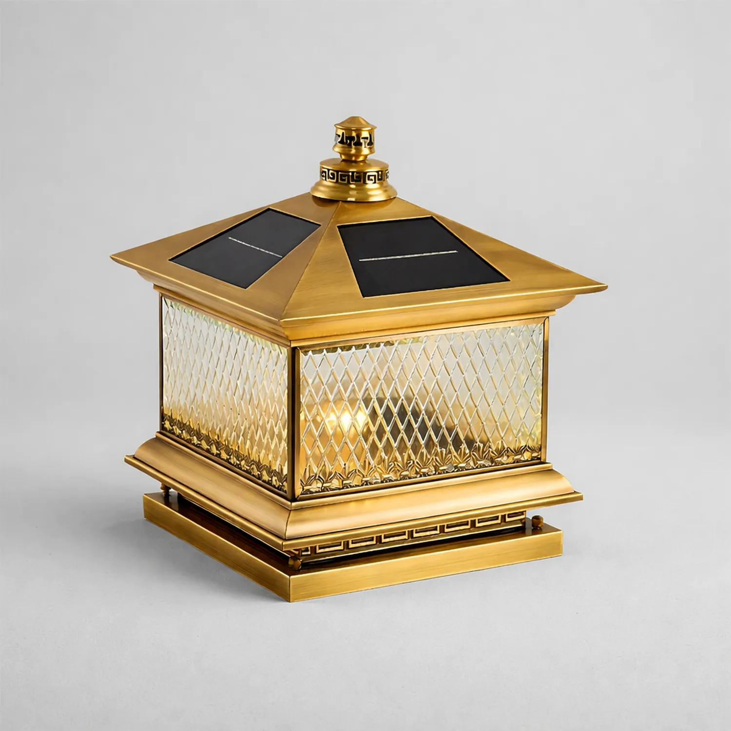 Diamond Solar Post Outdoor Light - Lumpaz