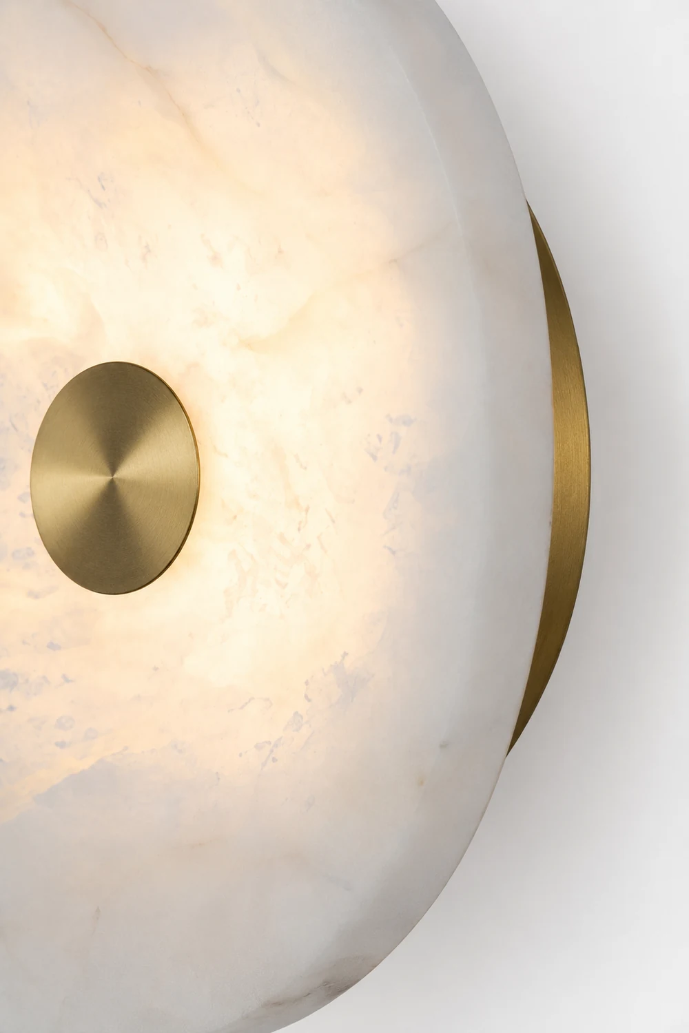 Disc Shaped Alabaster Wall Light - Lumpaz