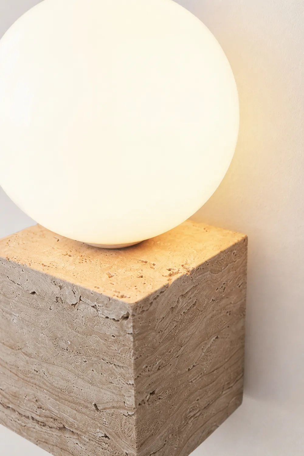 Cube Stone Wall Lamp - Lumpaz