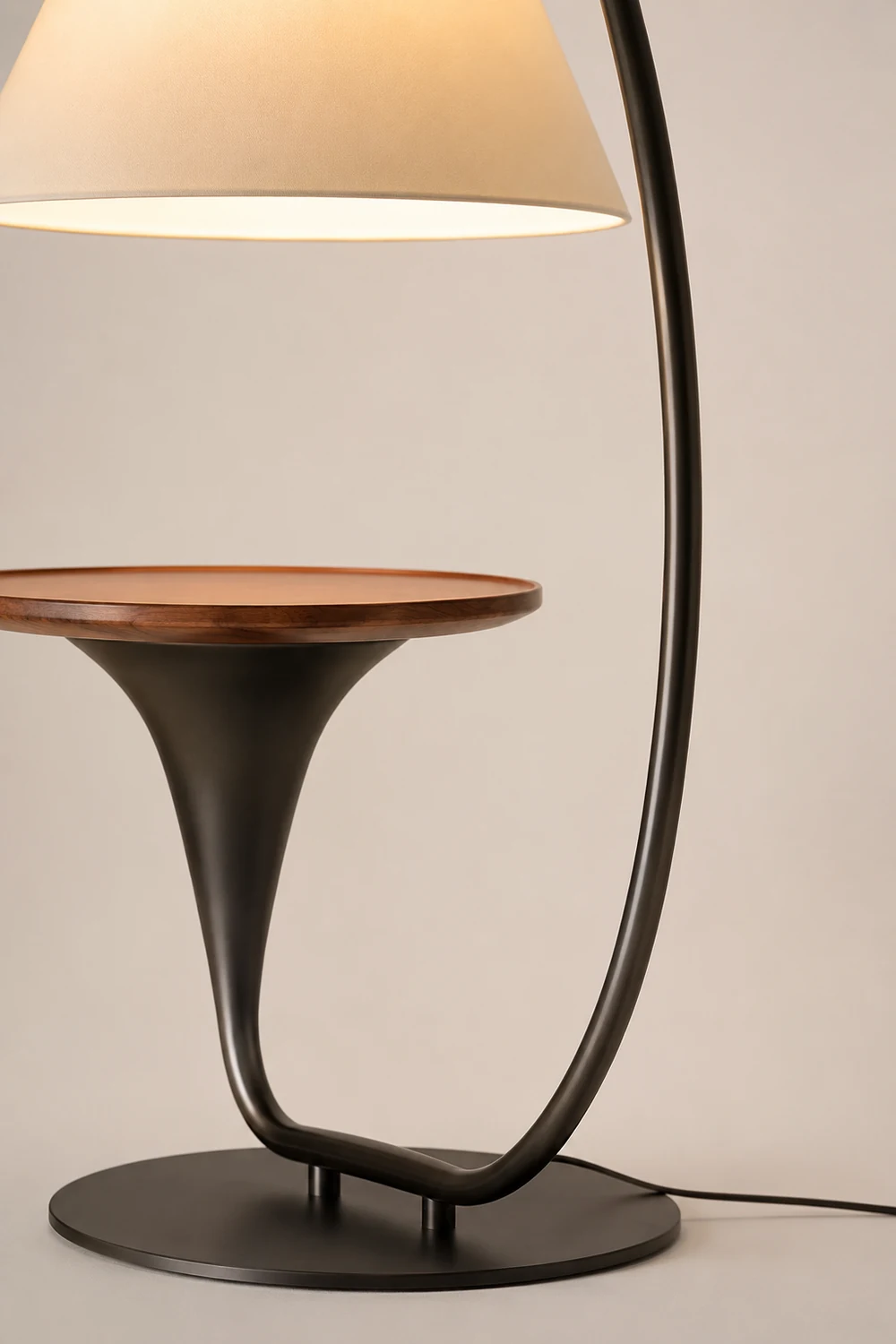 Curvature Floor Lamp - Lumpaz