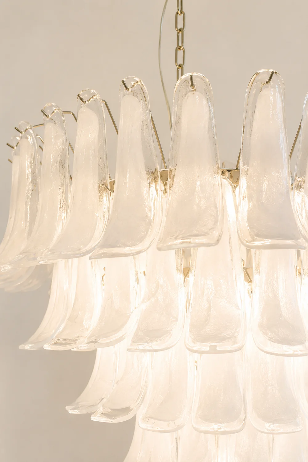 Murano White Glass Petals Chandelier - Lumpaz