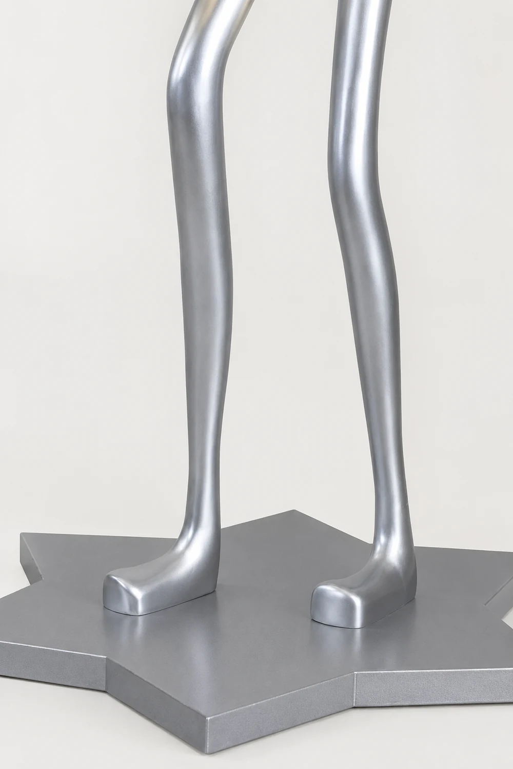 Celestial Guardian Sculpture Floor Lamp - Lumpaz
