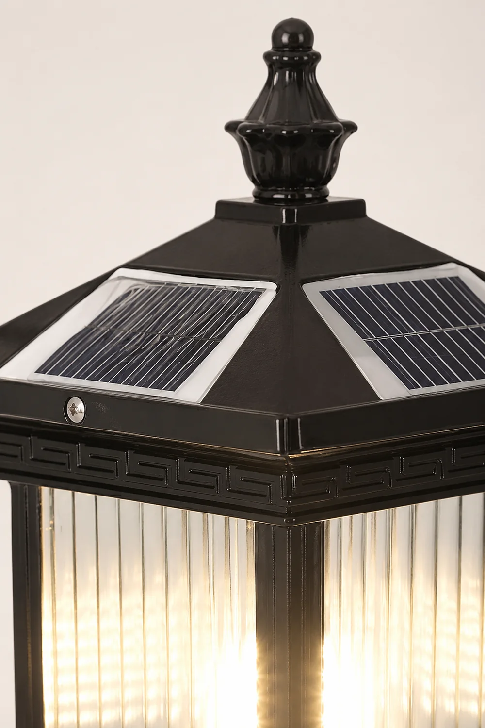 Solar Classic Lantern Solar Outdoor Light - Lumpaz