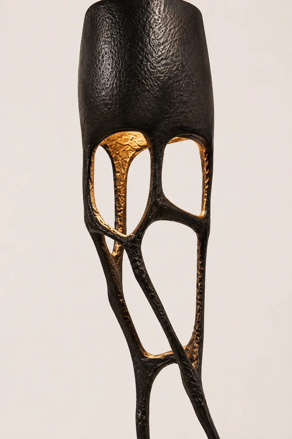 Gothic Sculpture Floor Lamp - Lumpaz