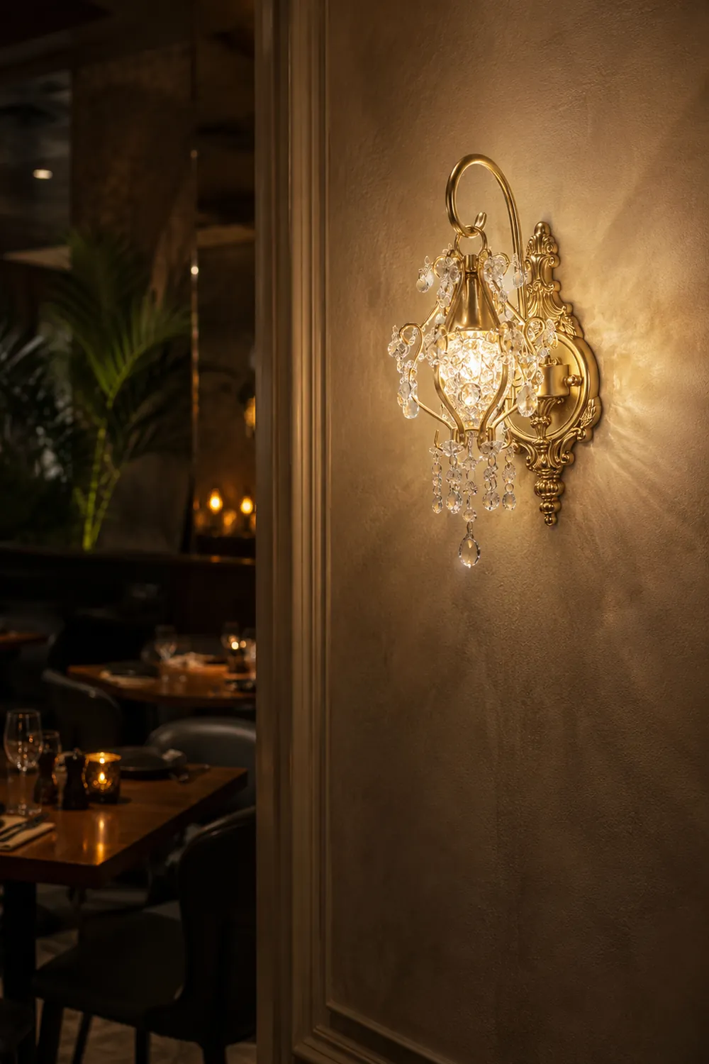 Apttek Crystal Wall Lamp - Lumpaz