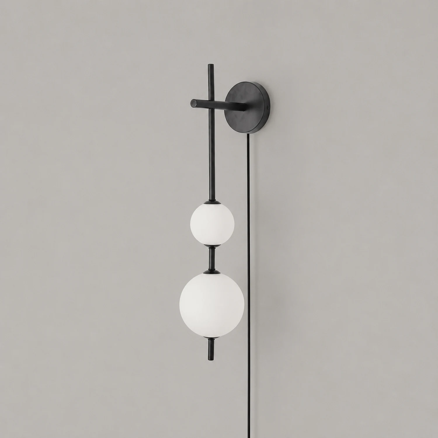 Vertical Globe Plug-in Wall Lamp - Lumpaz