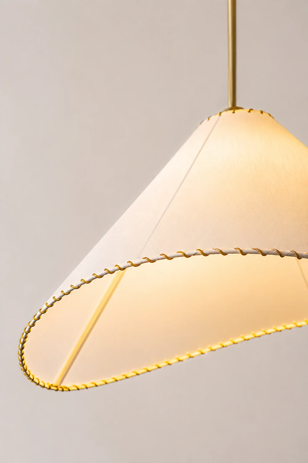 Twisted Shade Pendant Lamp - Lumpaz