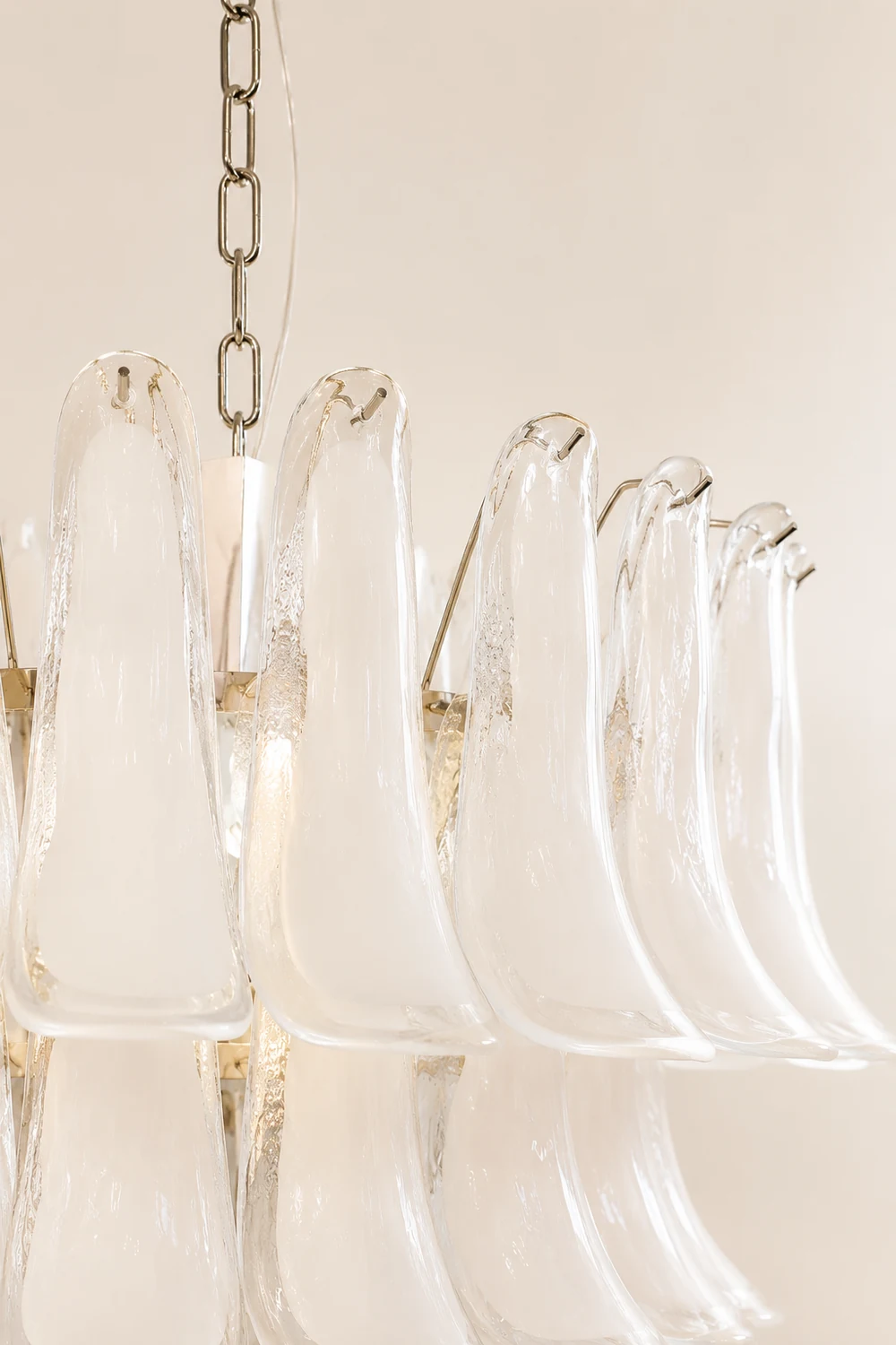 Murano White Glass Petals Chandelier - Lumpaz