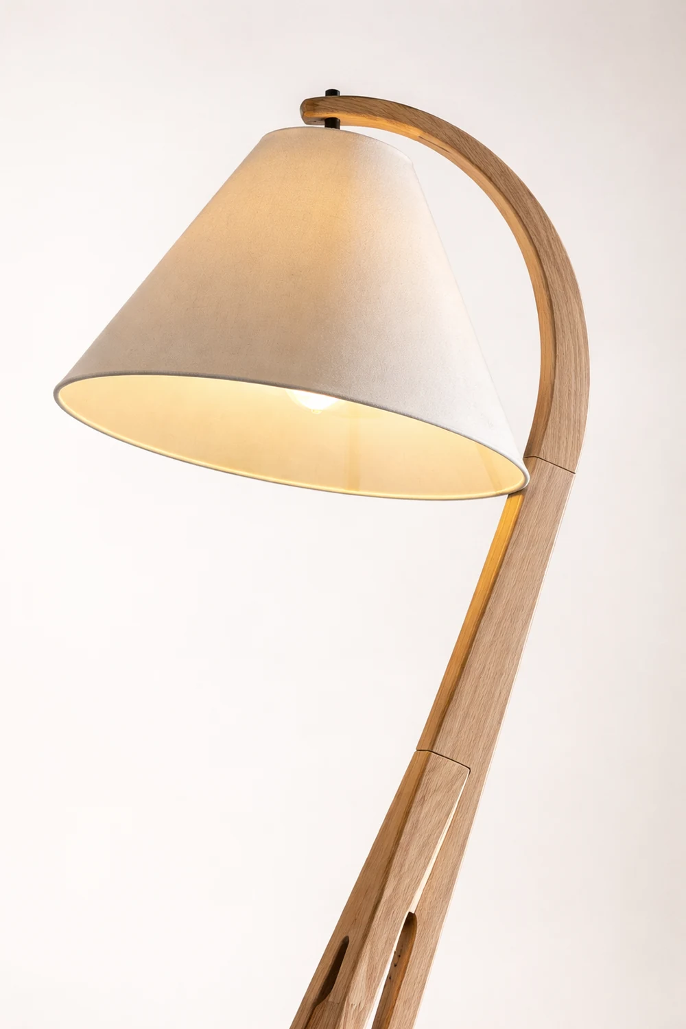 Arcwood Floor Lamp - Lumpaz