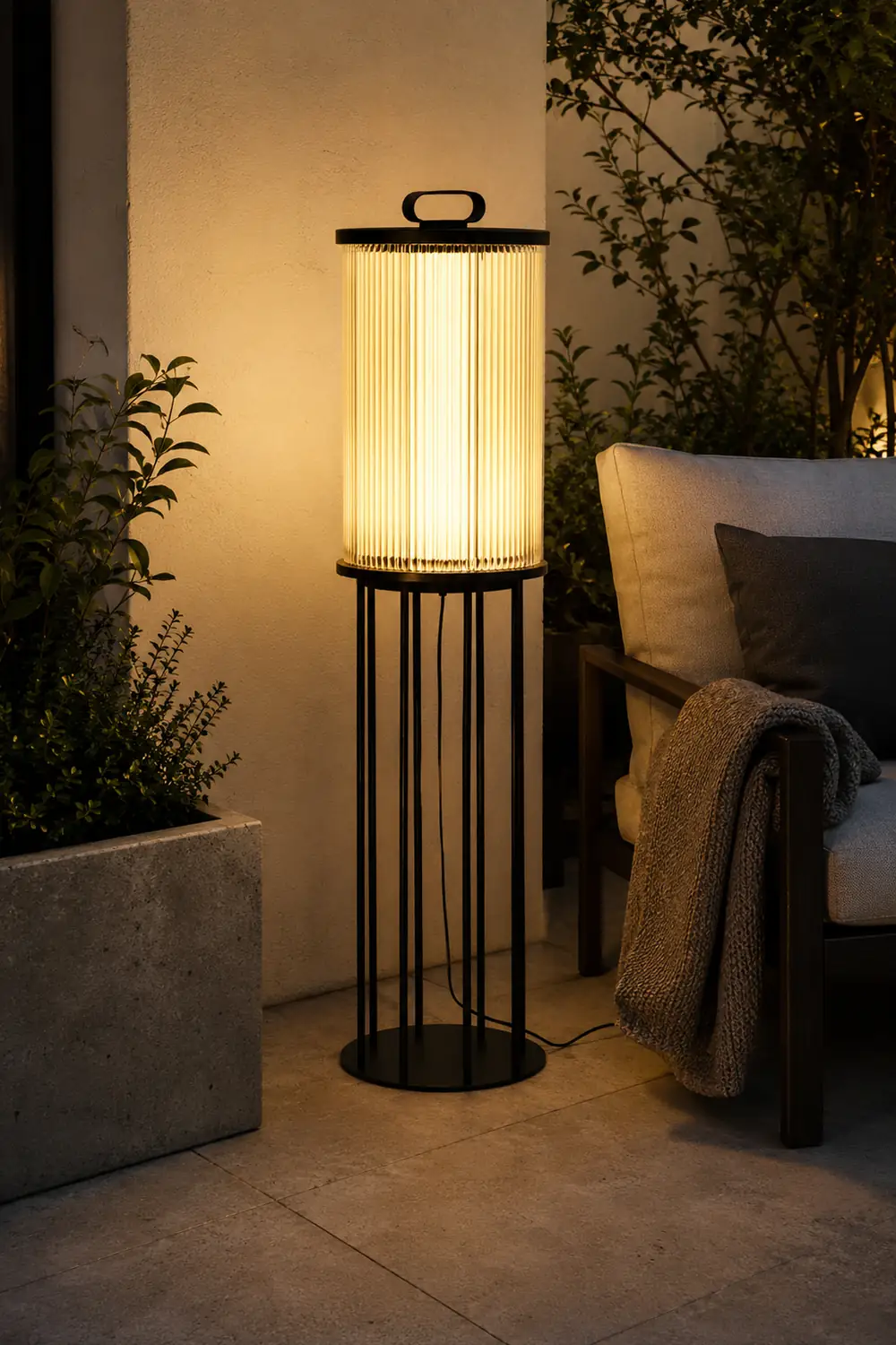 Line Glass Lantern Solar Floor Lamp - Lumpaz