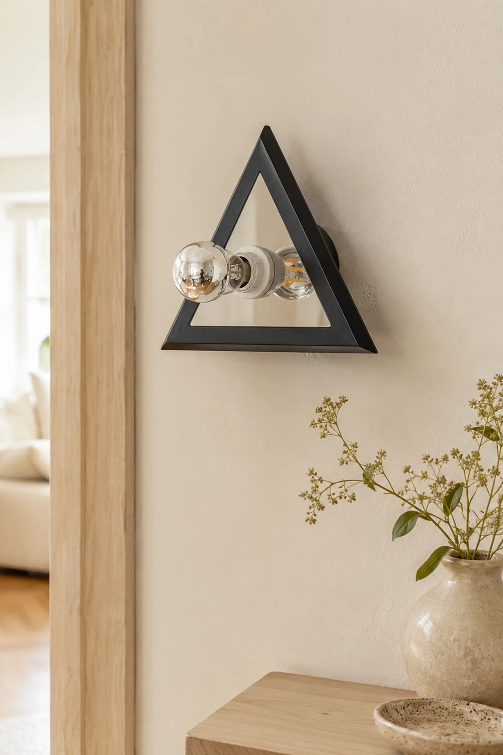 Prism Triangle Wall Lamp - Lumpaz