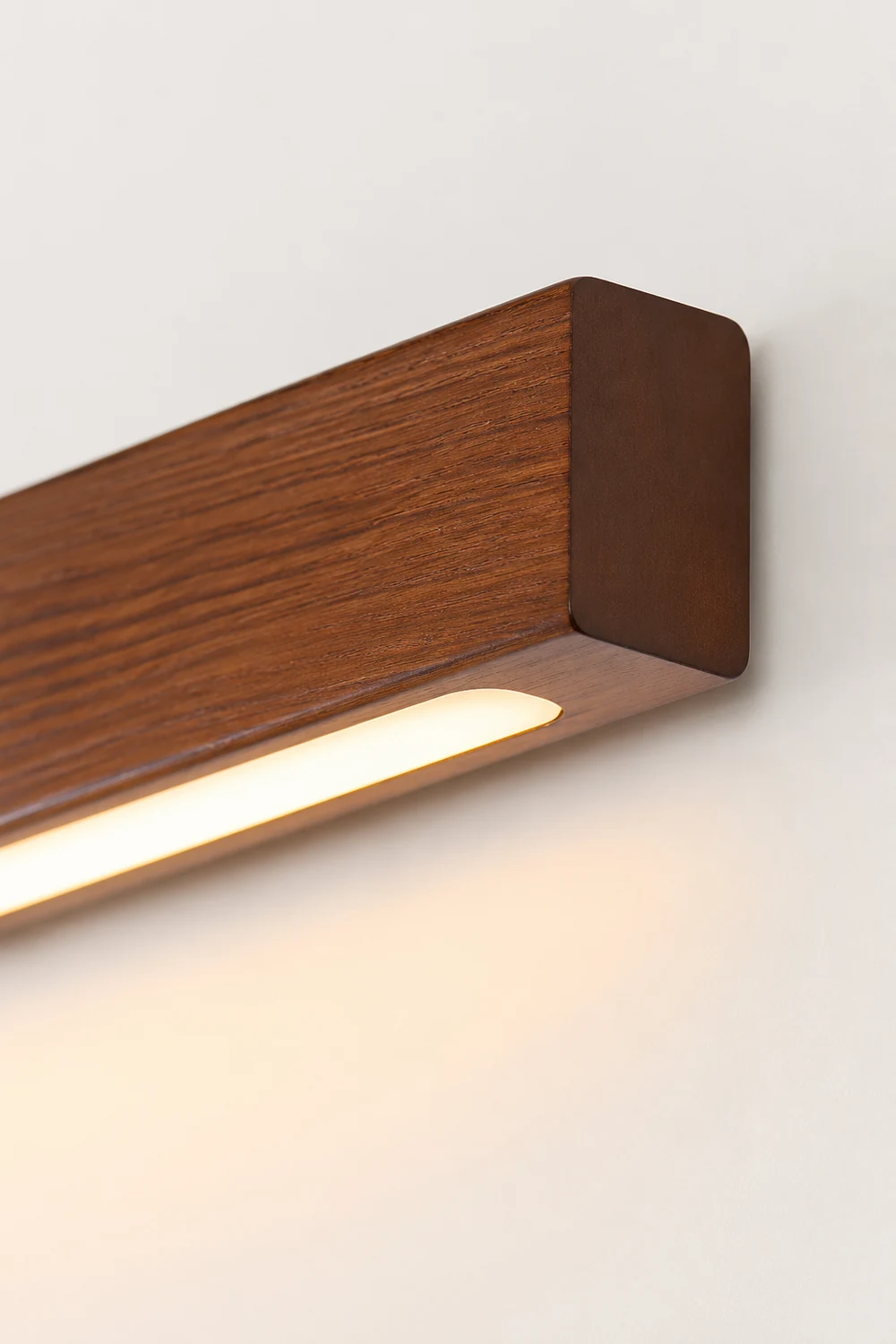 Arlo Linear Wood Wall Light - Lumpaz