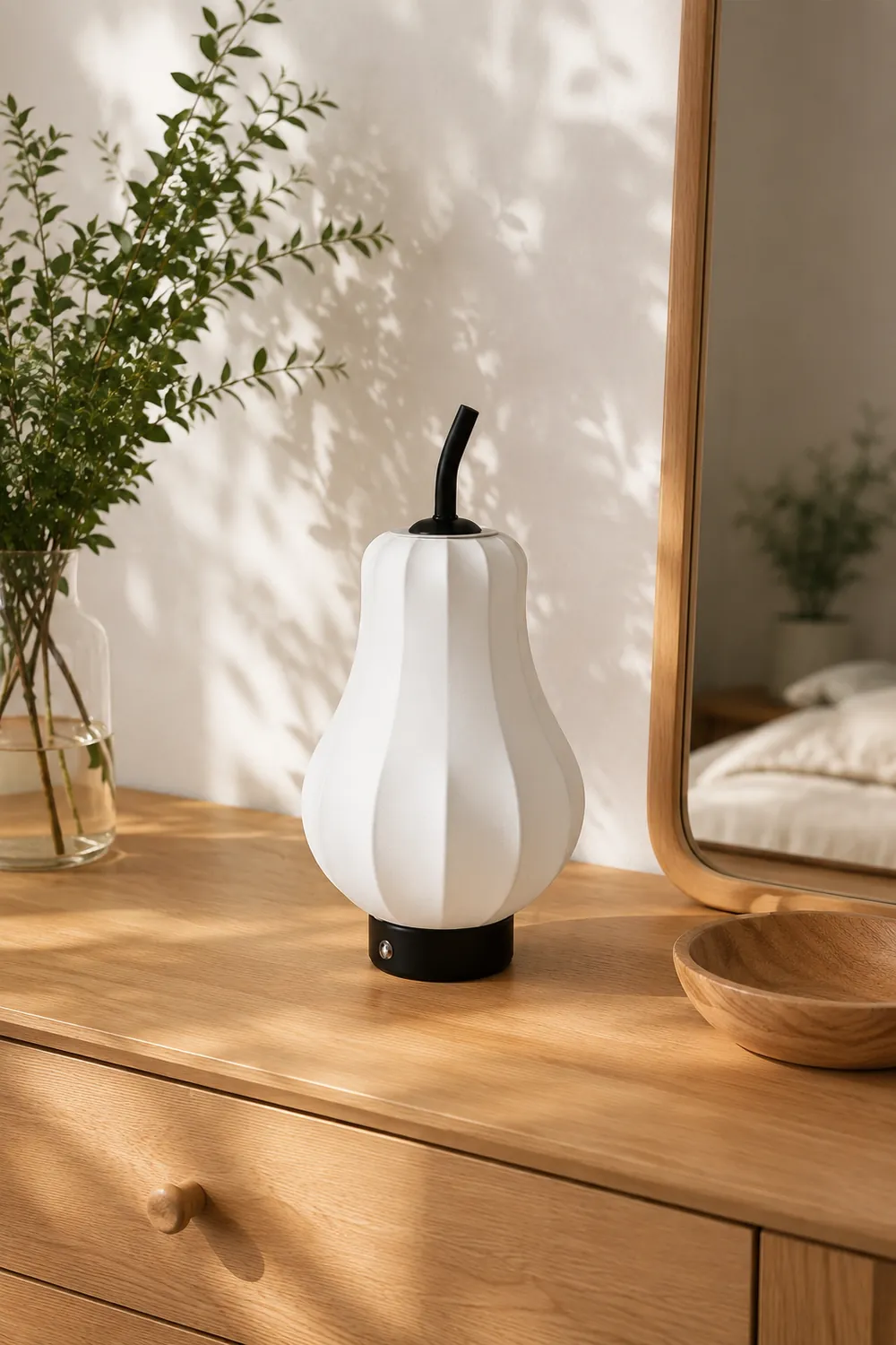 Pear Built-in Battery Table Lamp - Lumpaz
