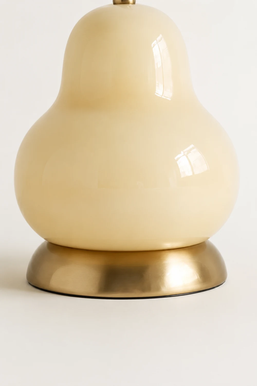 Pear Glass Built-in Battery Table Lamp - Lumpaz