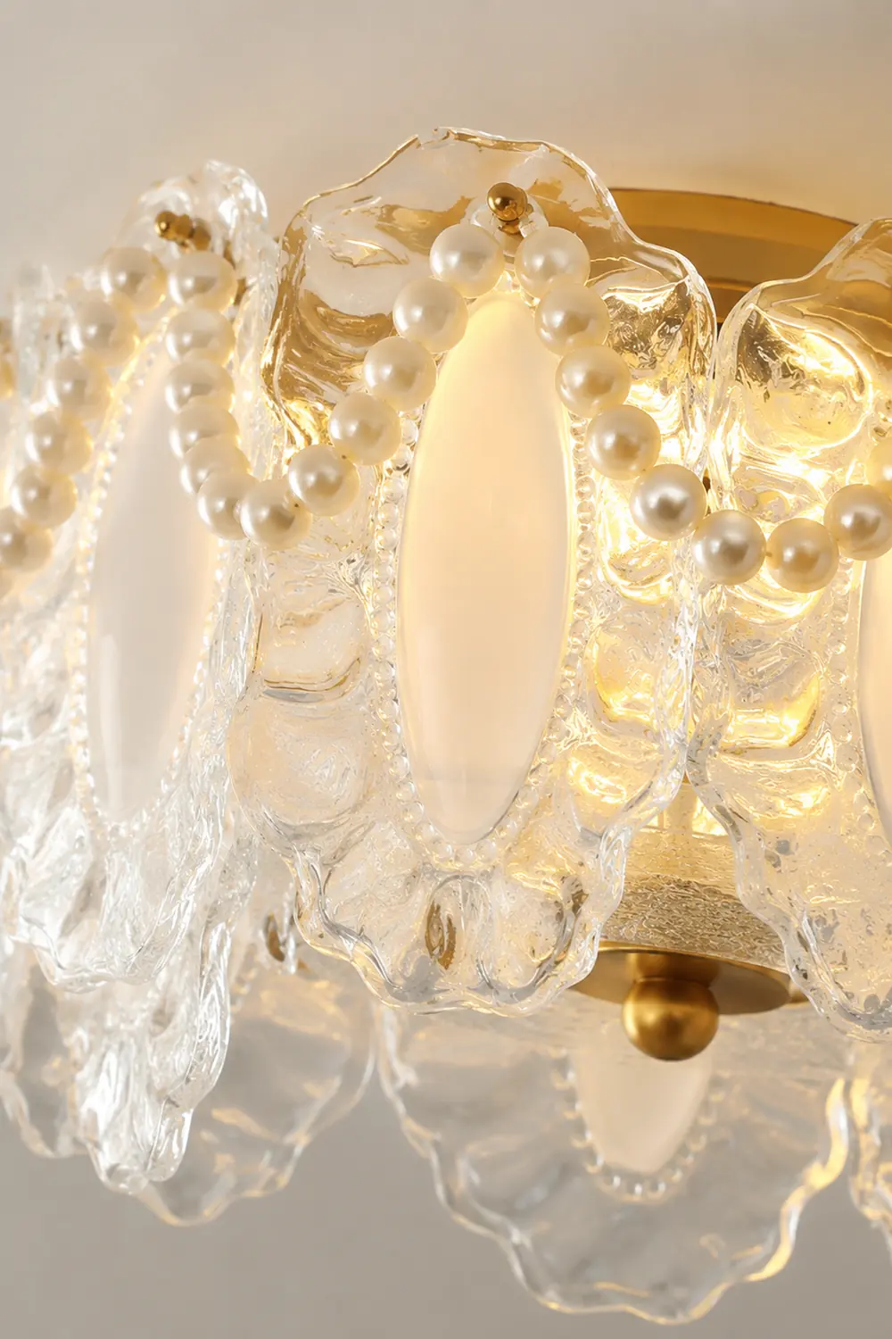 Petal Pearl Ceiling Light - Lumpaz