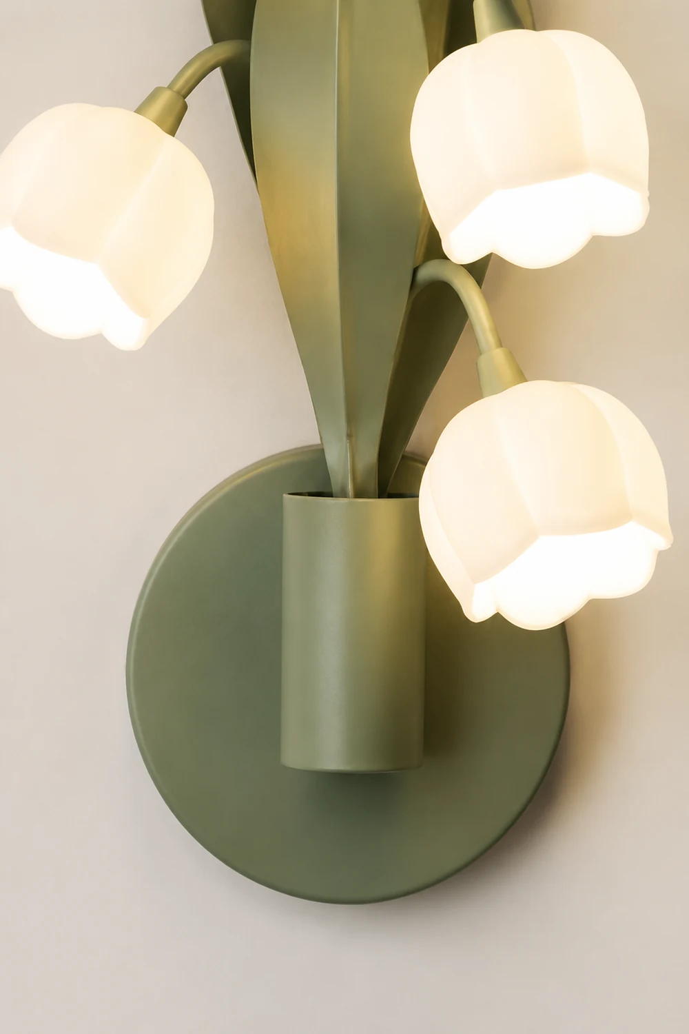 Bell Orchid Wall Lamp - Lumpaz