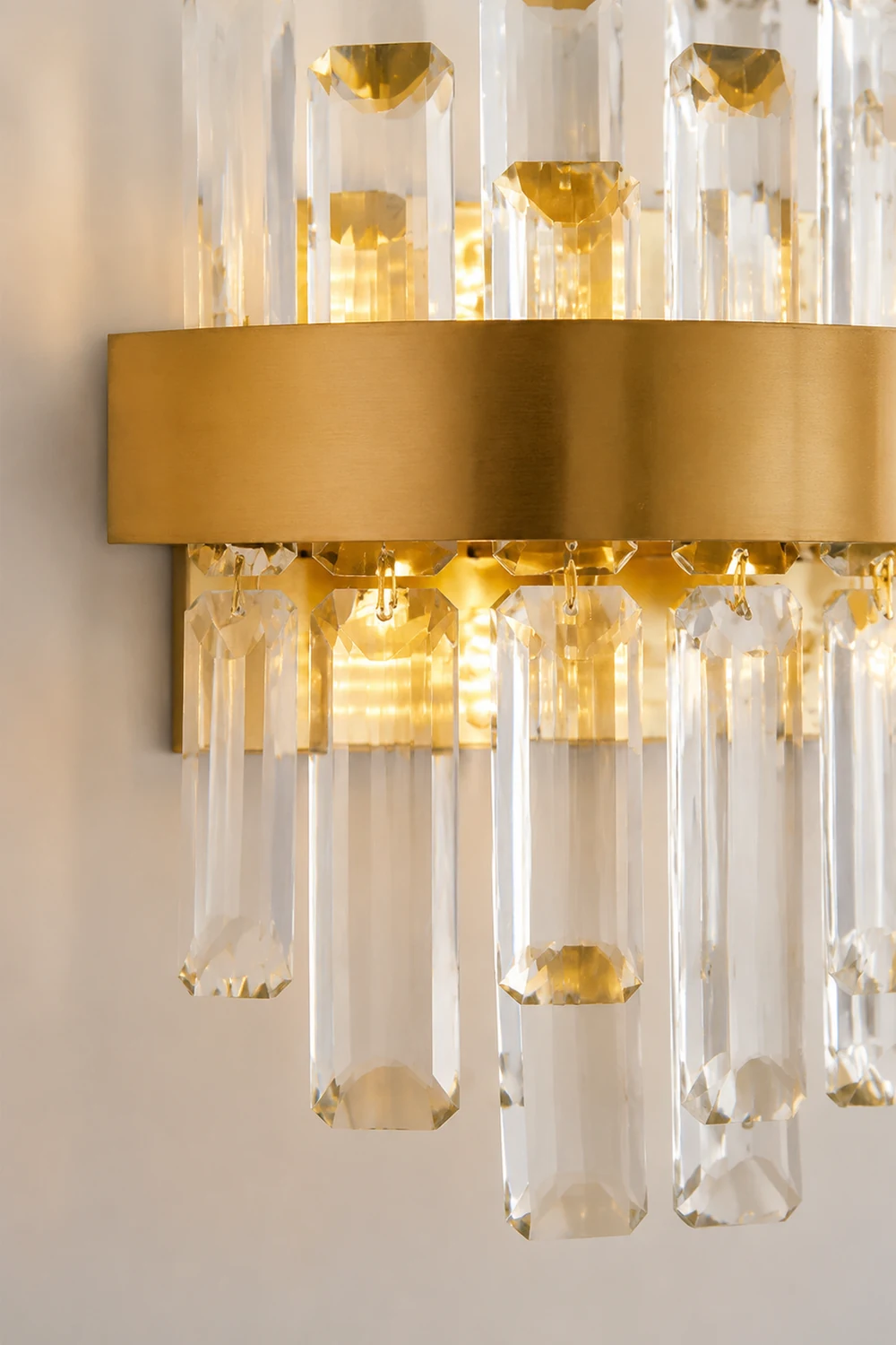 Crystal Statement Wall Lamp - Lumpaz