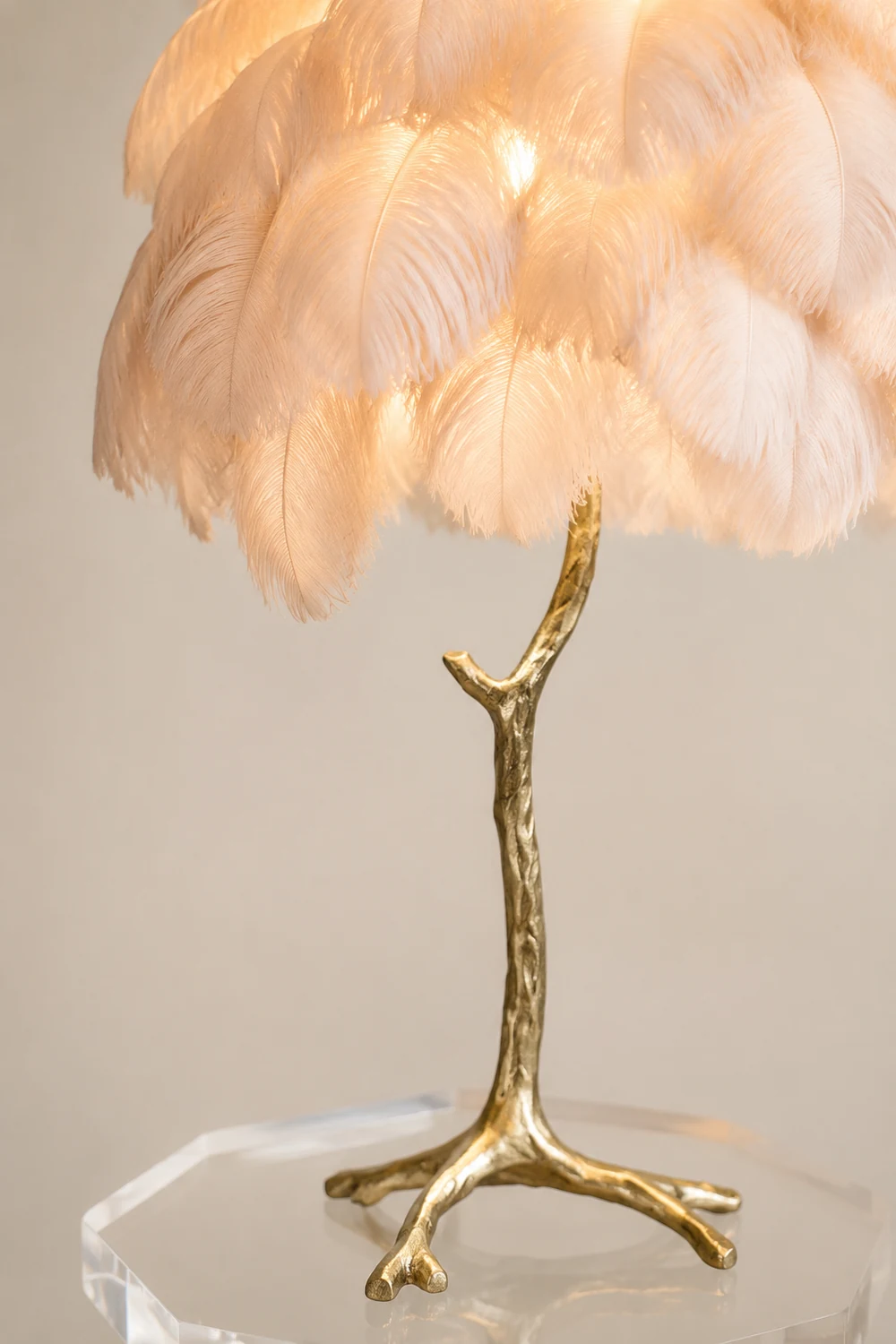 Ostrich Feather Table Lamp - Lumpaz