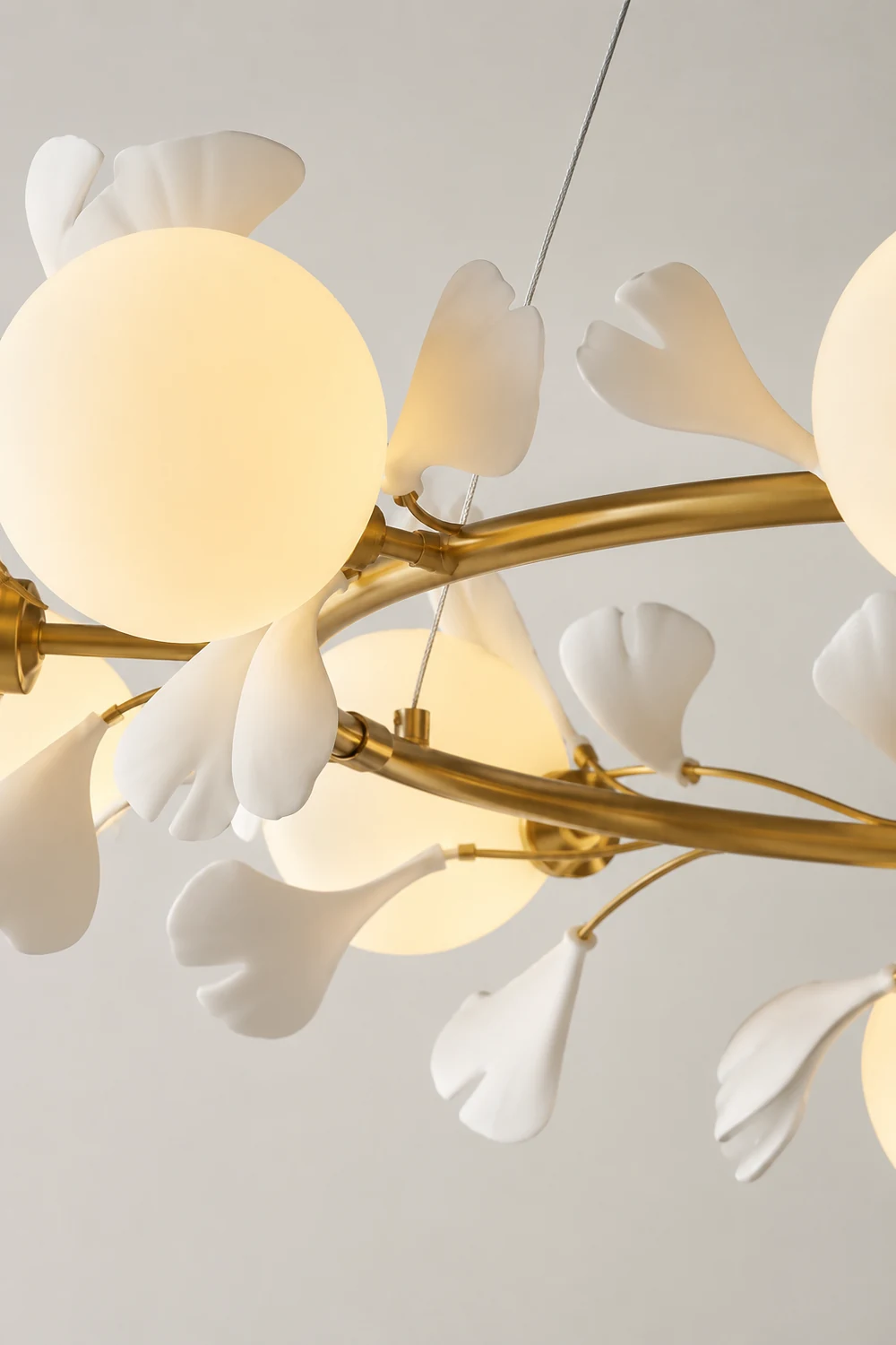 Allanie Gingko Round Chandelier - Lumpaz