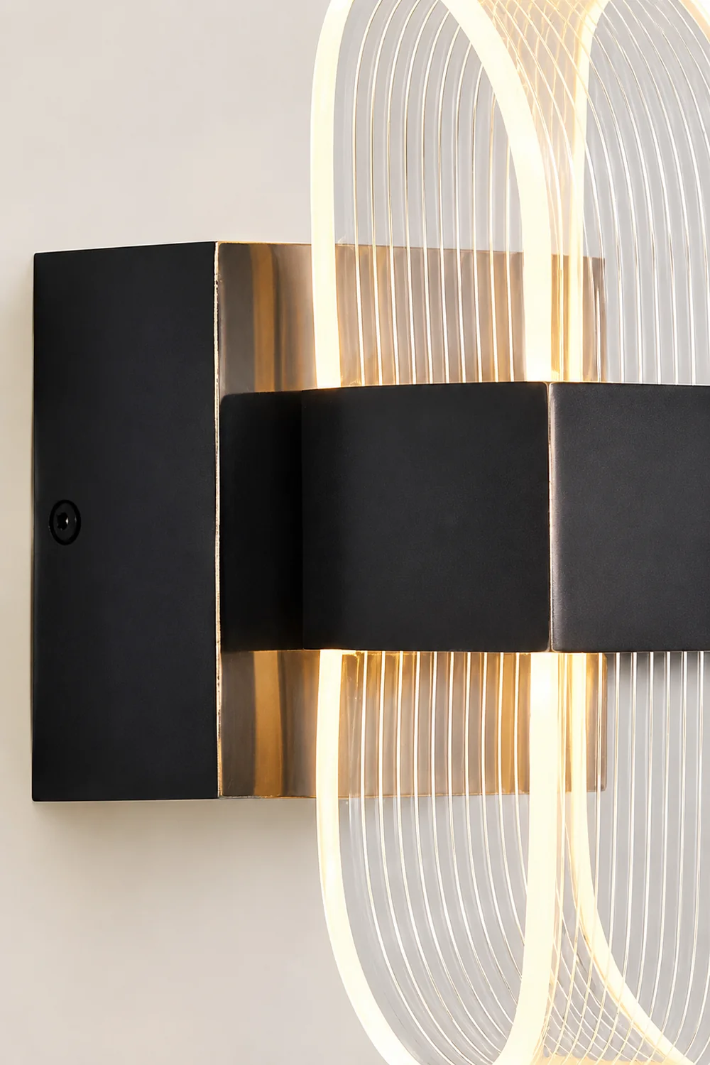 Transparent Wall Lamp - Lumpaz