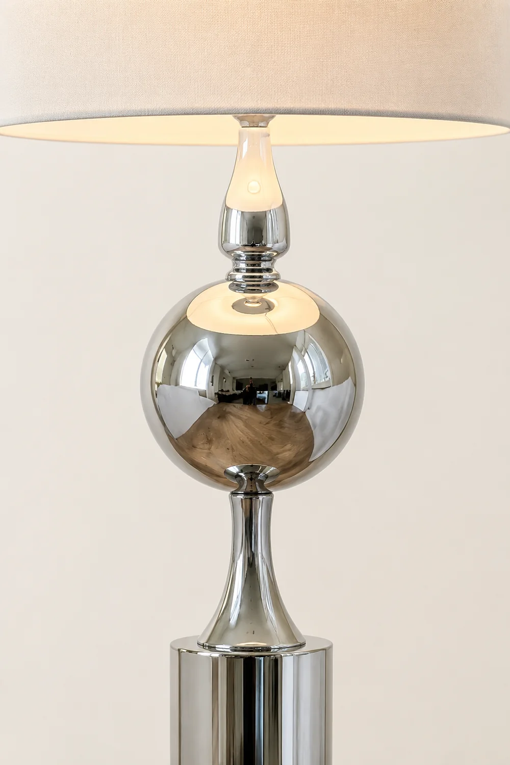 Extraterrestrial Floor Lamp - Lumpaz