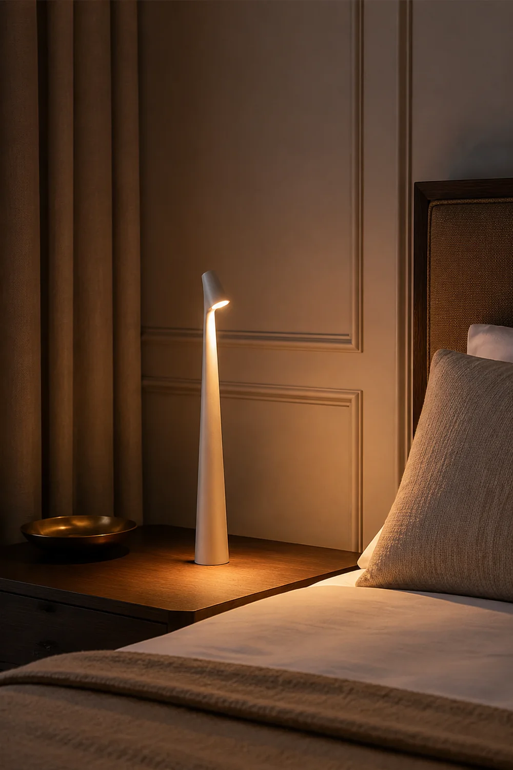 Africa Built-in Battery Table Lamp - Lumpaz