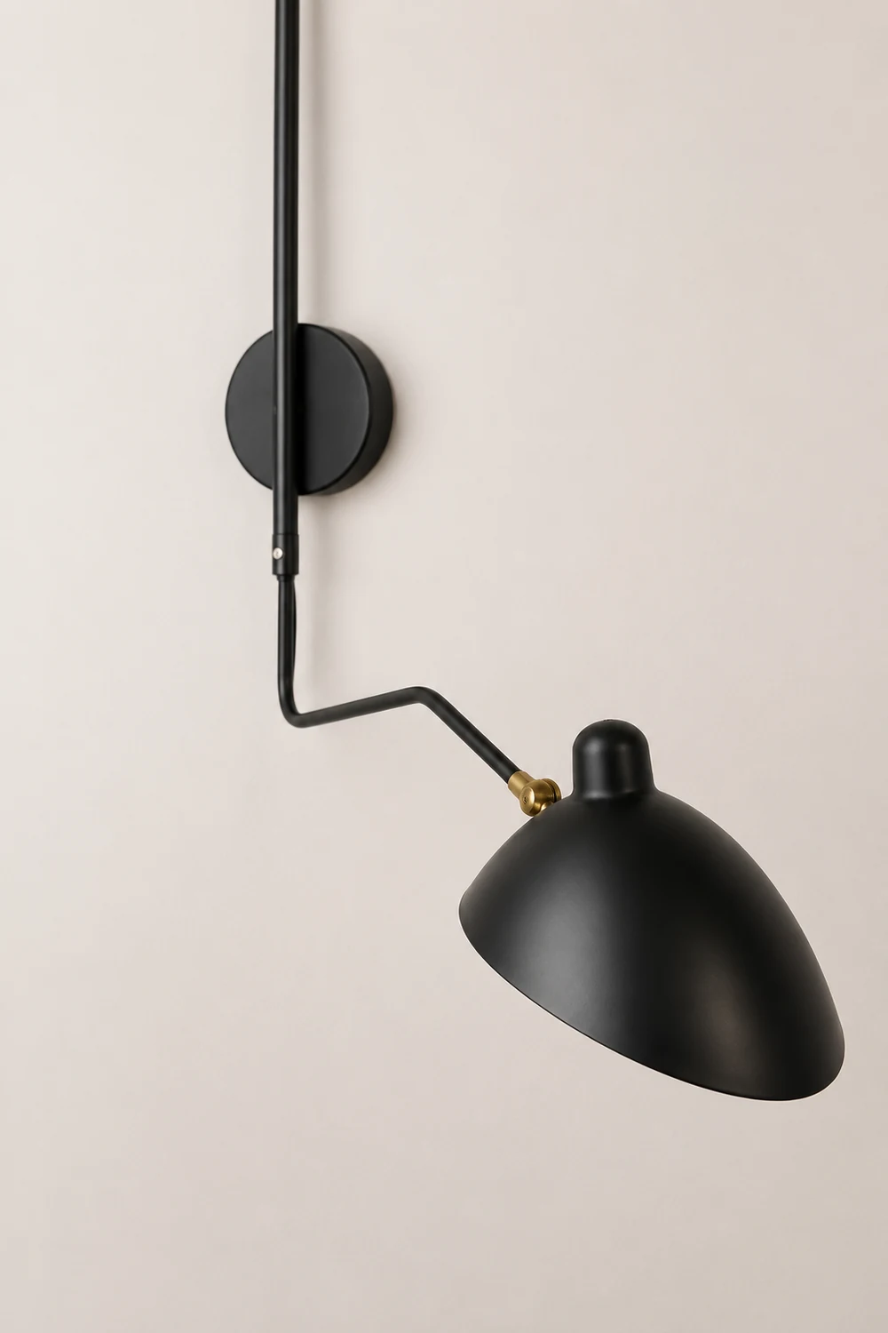 Serge Mouille Plug In Wall Lamp - Lumpaz