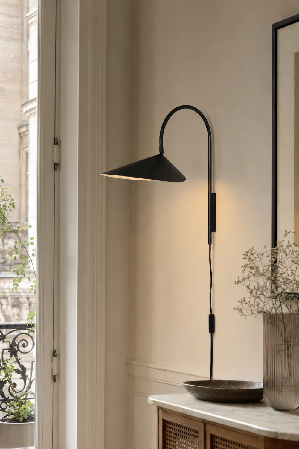 Arum Plug In Wall Lamp - Lumpaz