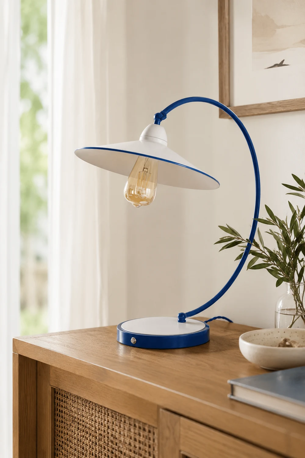 Swan Blue Table Lamp - Lumpaz