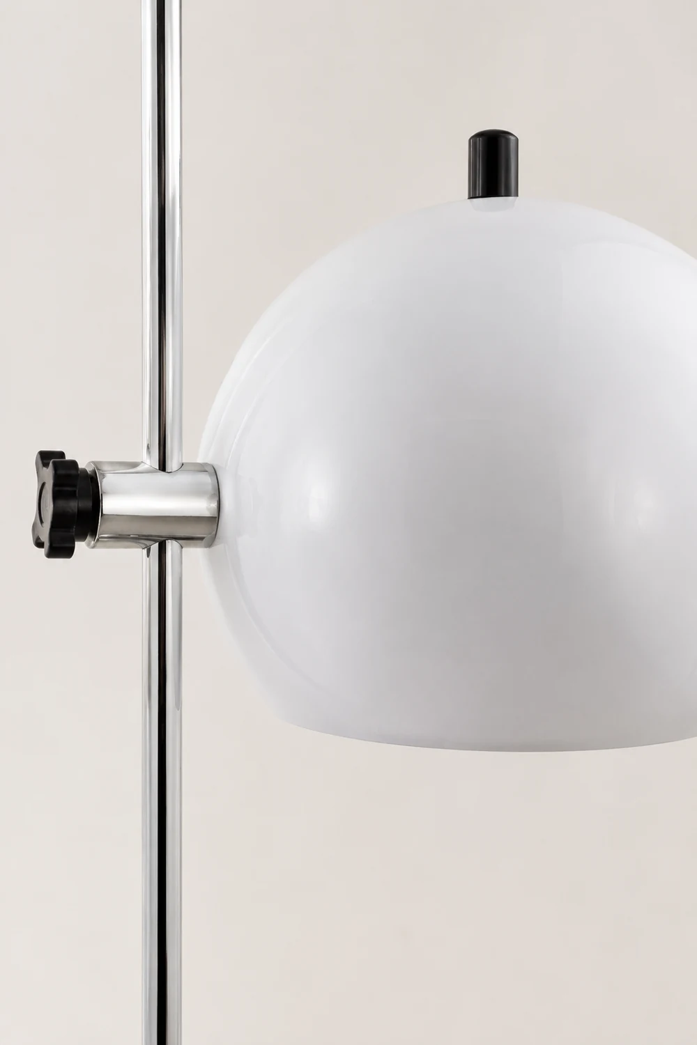 Ball Bracket Table Lamp - Lumpaz