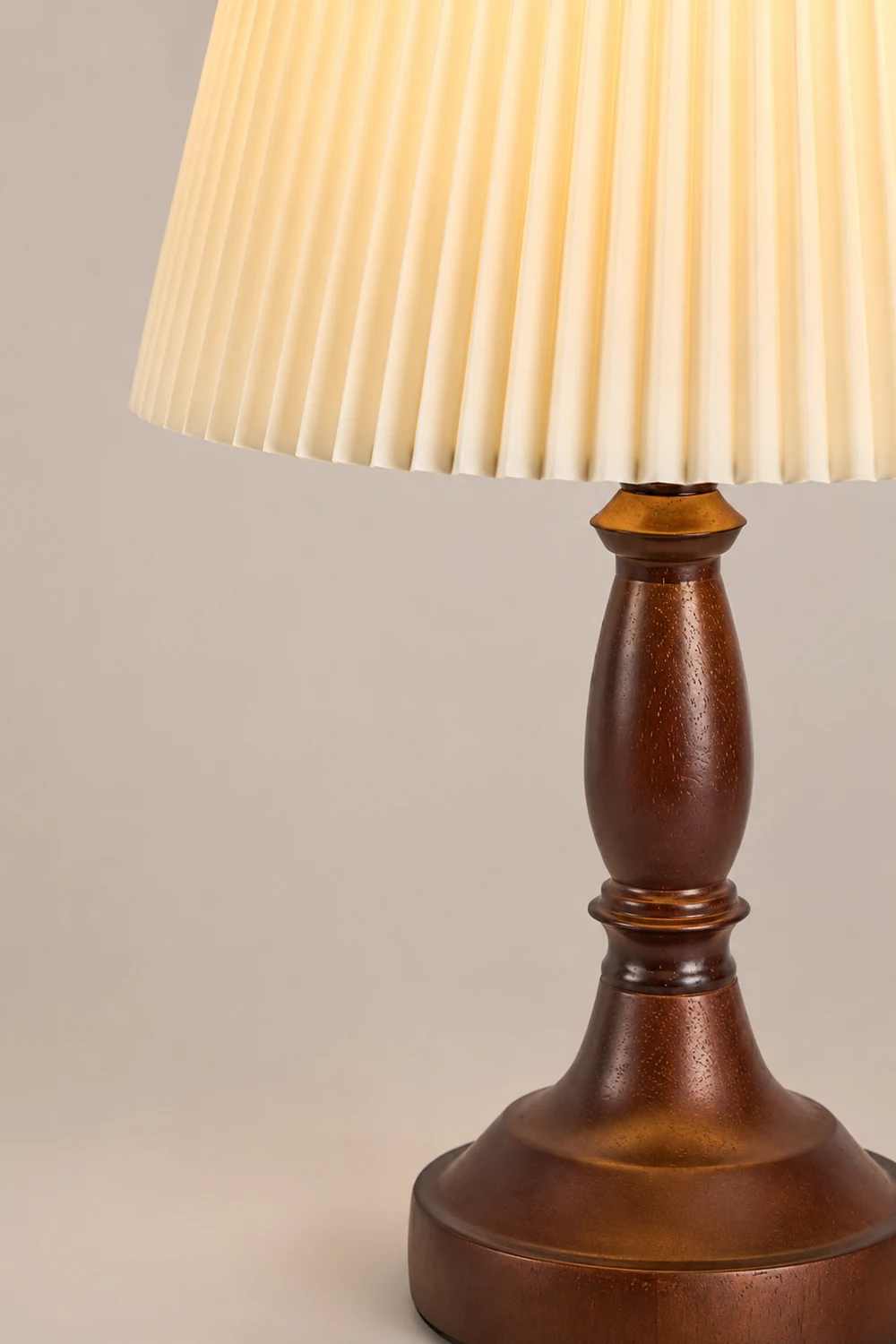 Catelyn Table Lamp - Lumpaz