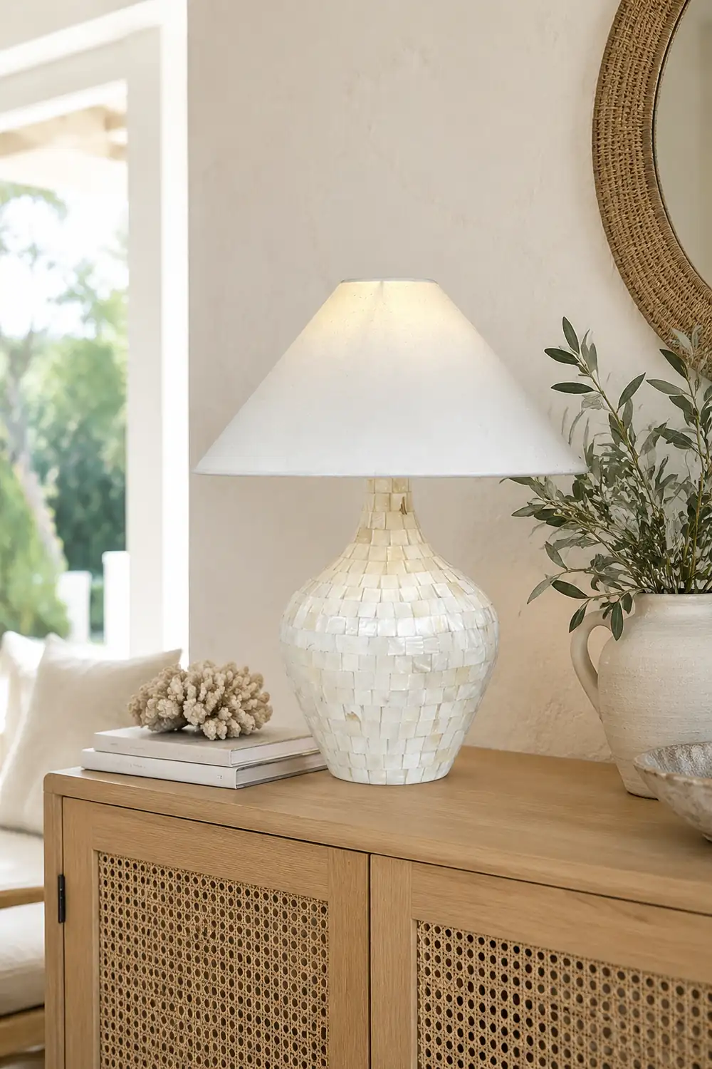 Josephine Seashell Table Lamp - Lumpaz