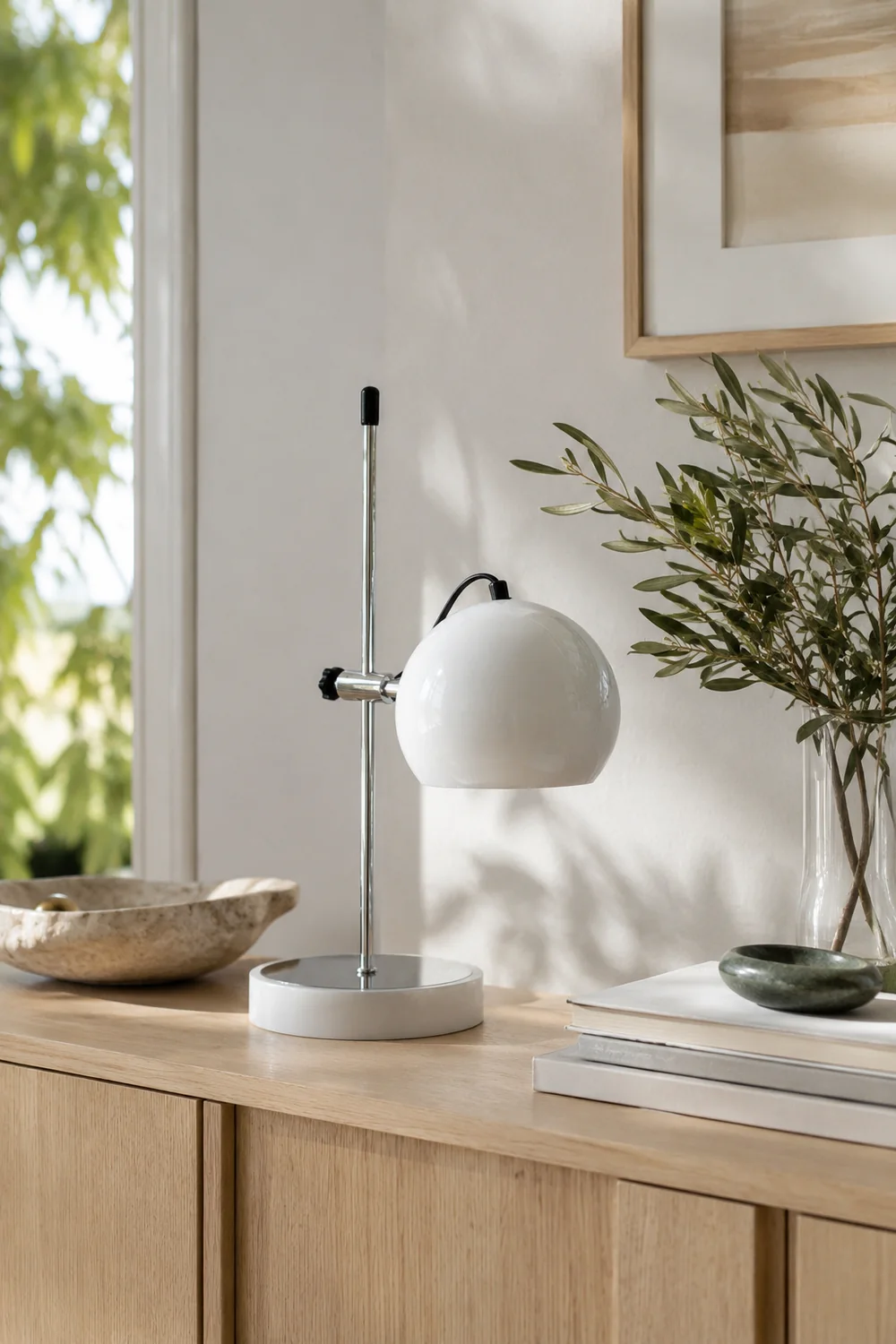 Ball Bracket Table Lamp - Lumpaz