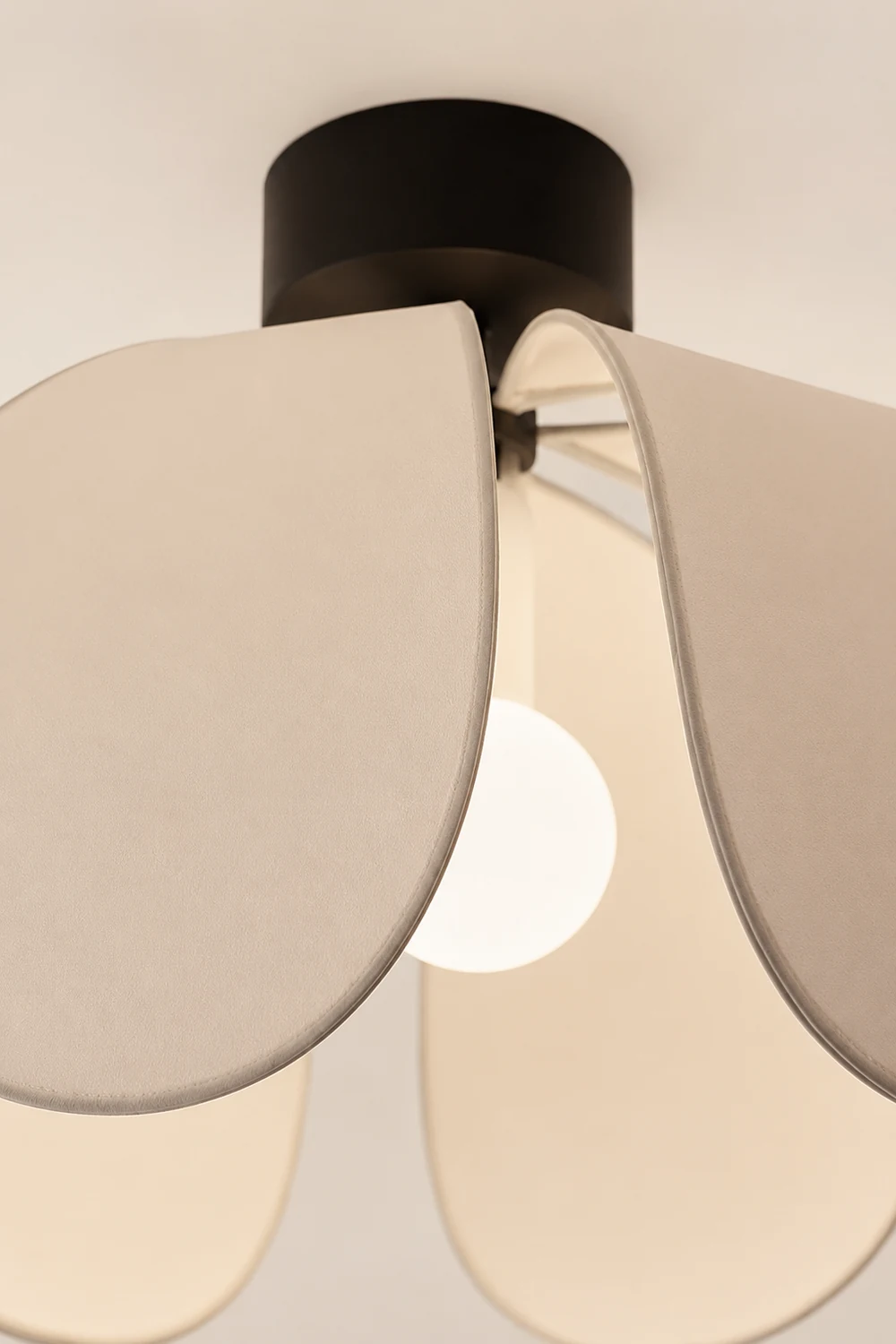Flower Fabric Ceiling Lamp - Lumpaz