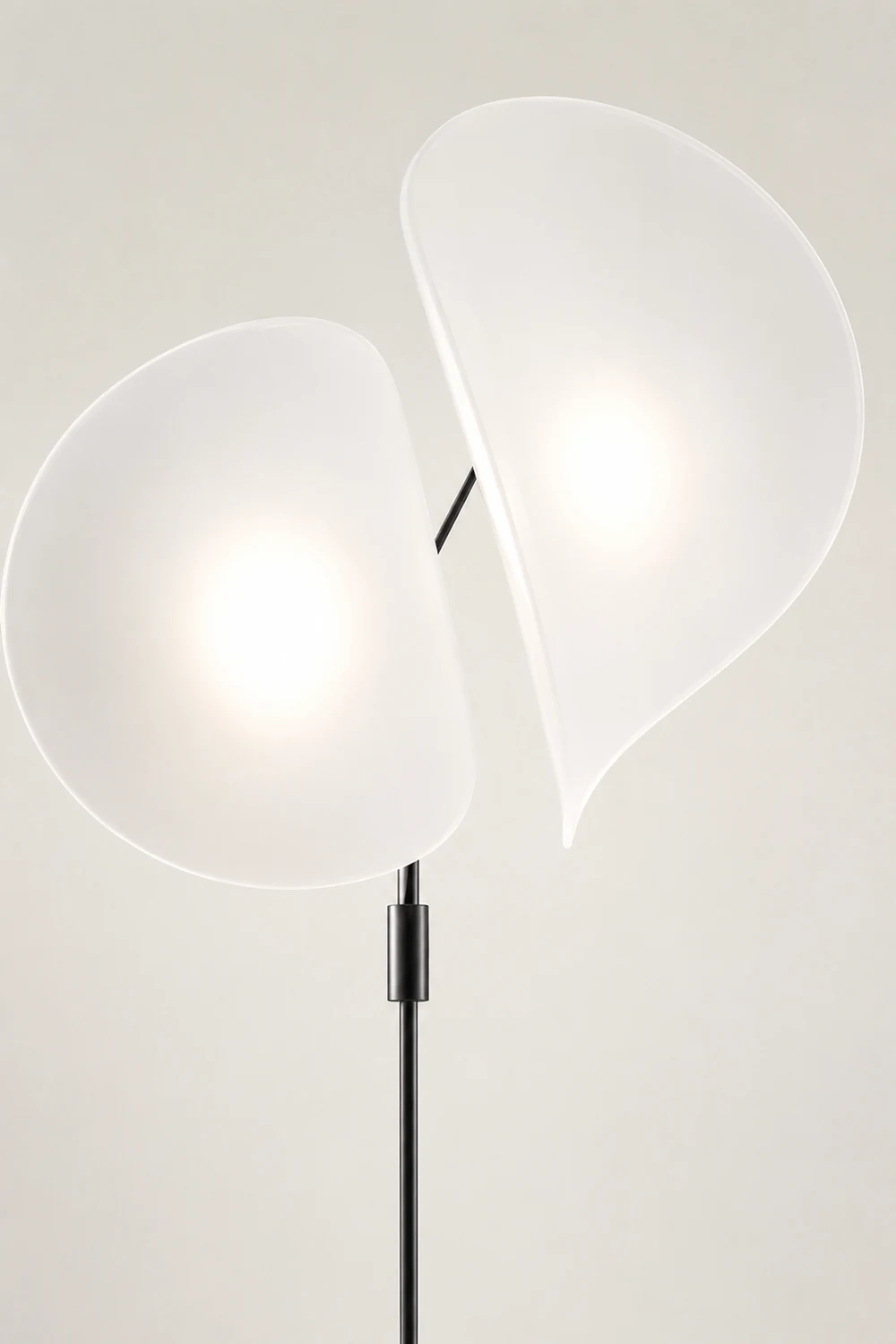 Manta Floor Lamp - Lumpaz