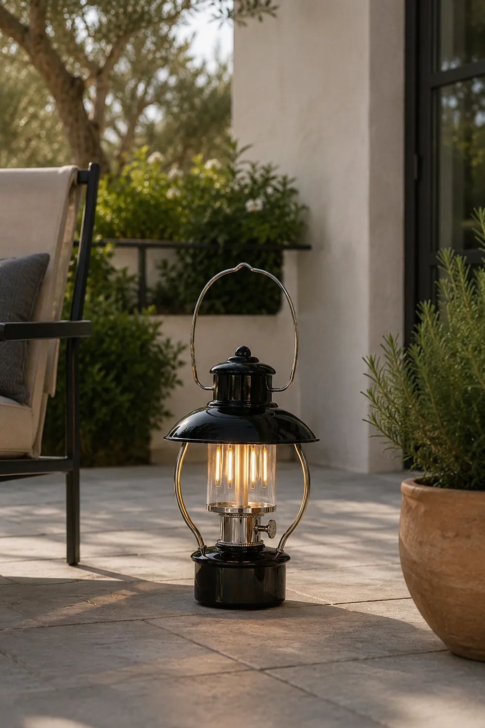 N80 Lantern Outdoor Table Lamp - Lumpaz