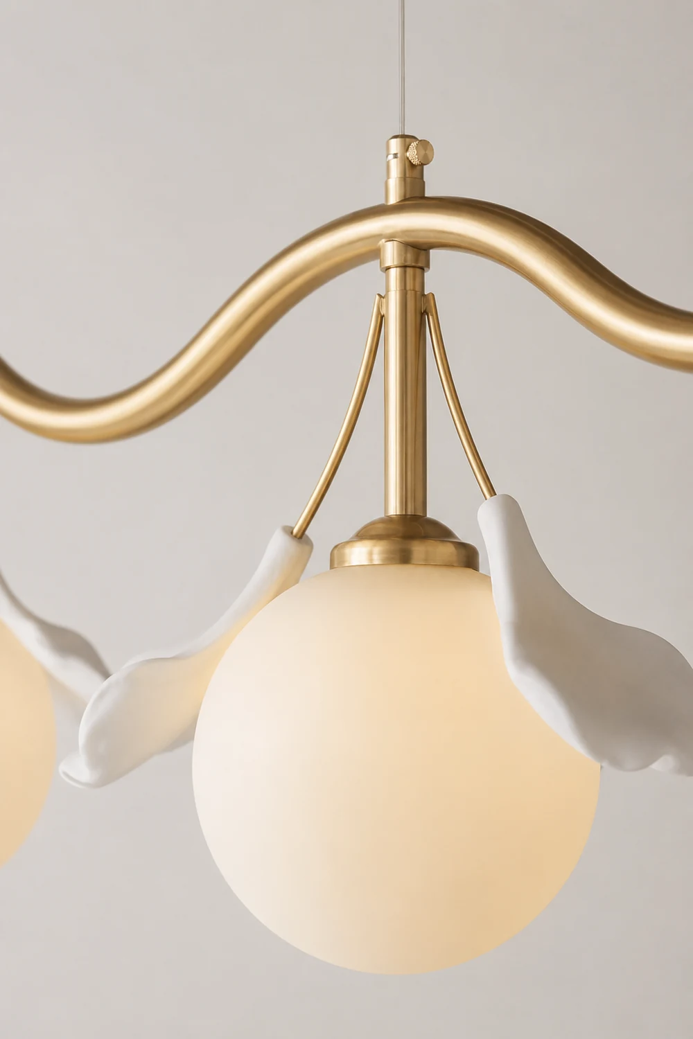 Allanie Gingko Long Chandelier - Lumpaz