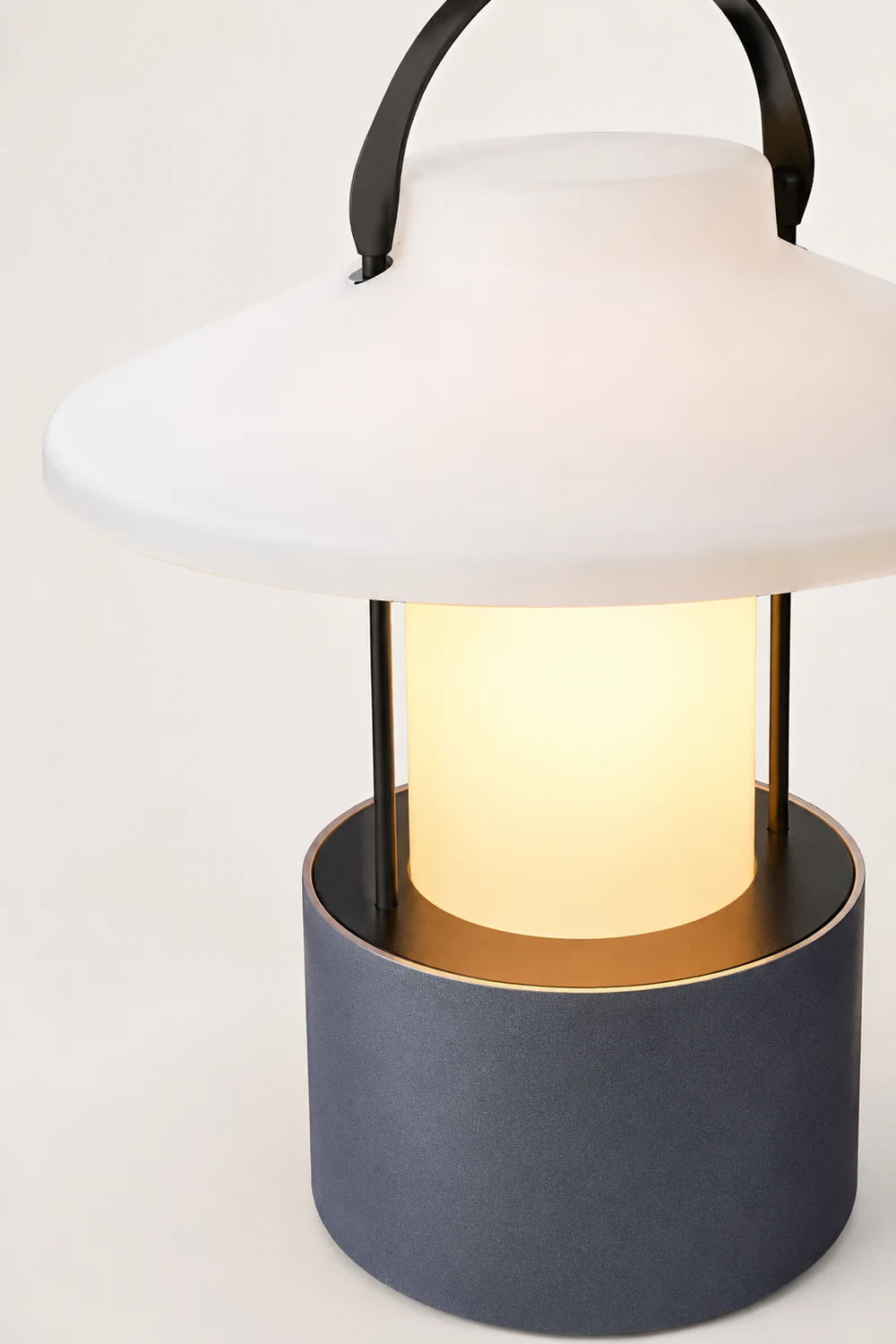 Claro Outdoor Built-in Battery Table Lamp - Lumpaz